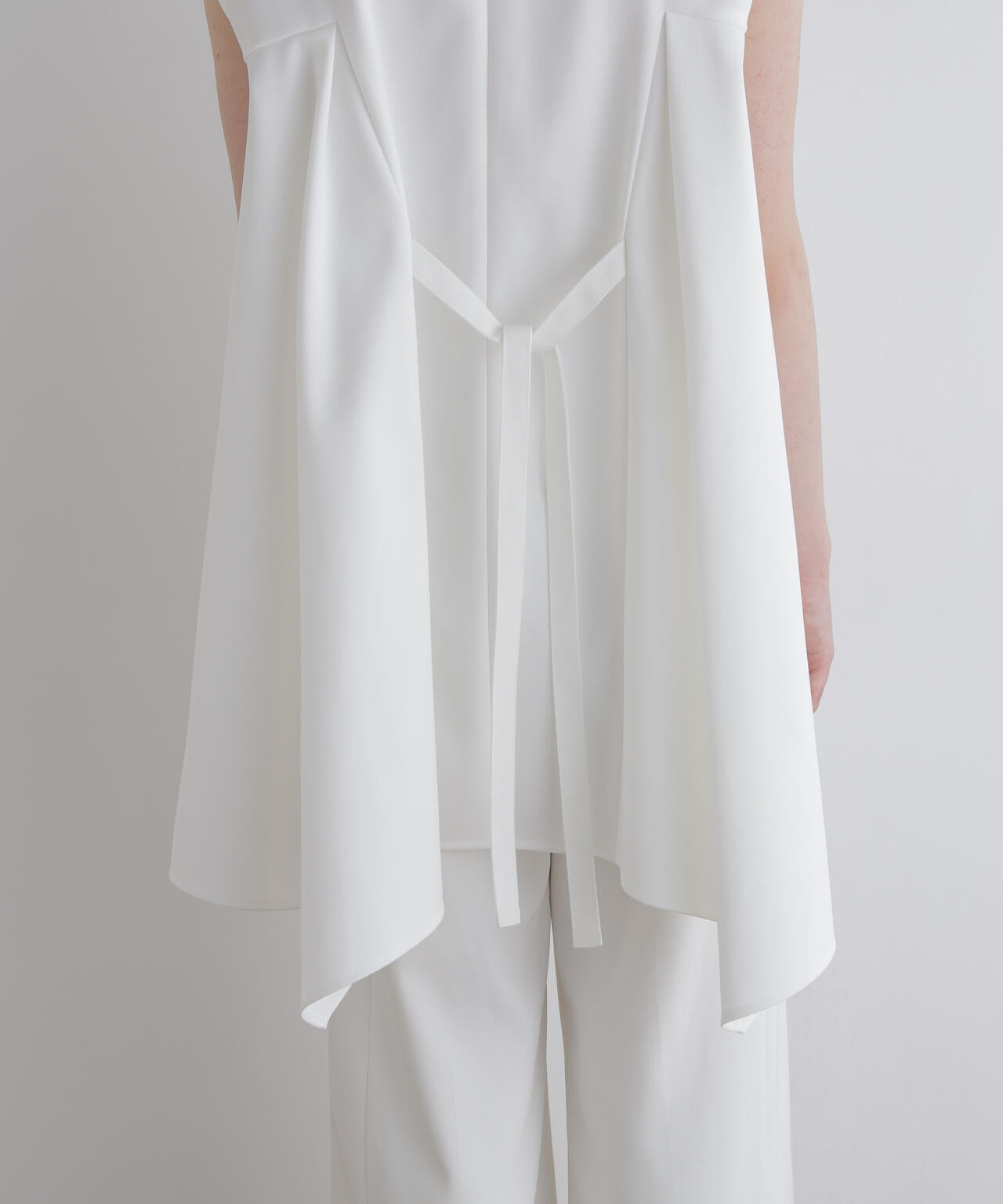 身長173ｃｍ　Ｂ81　Ｗ61　Ｈ89 着用サイズ：F
