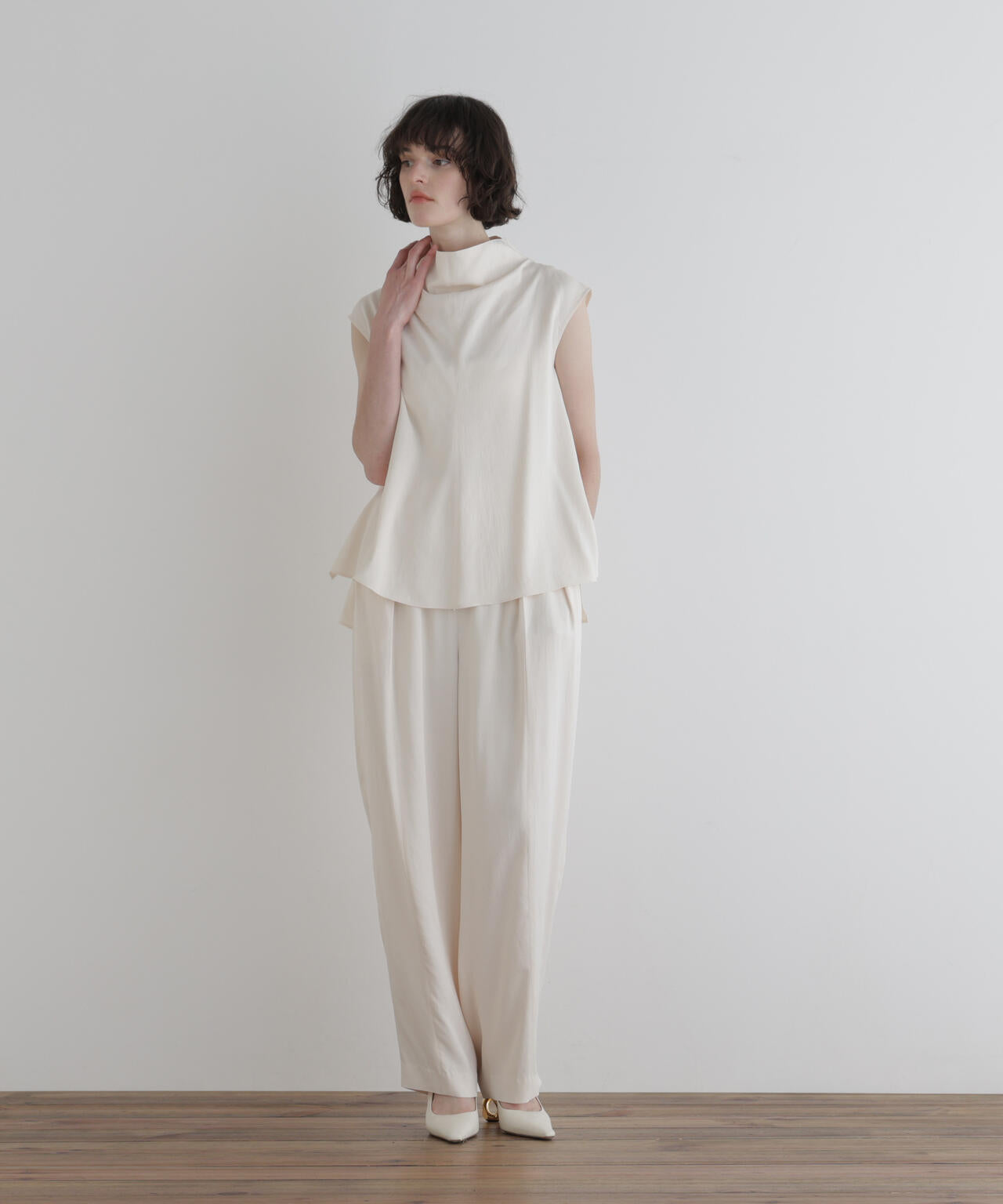 身長177ｃｍ　Ｂ８１　Ｗ５９　Ｈ８９ 着用サイズ：F