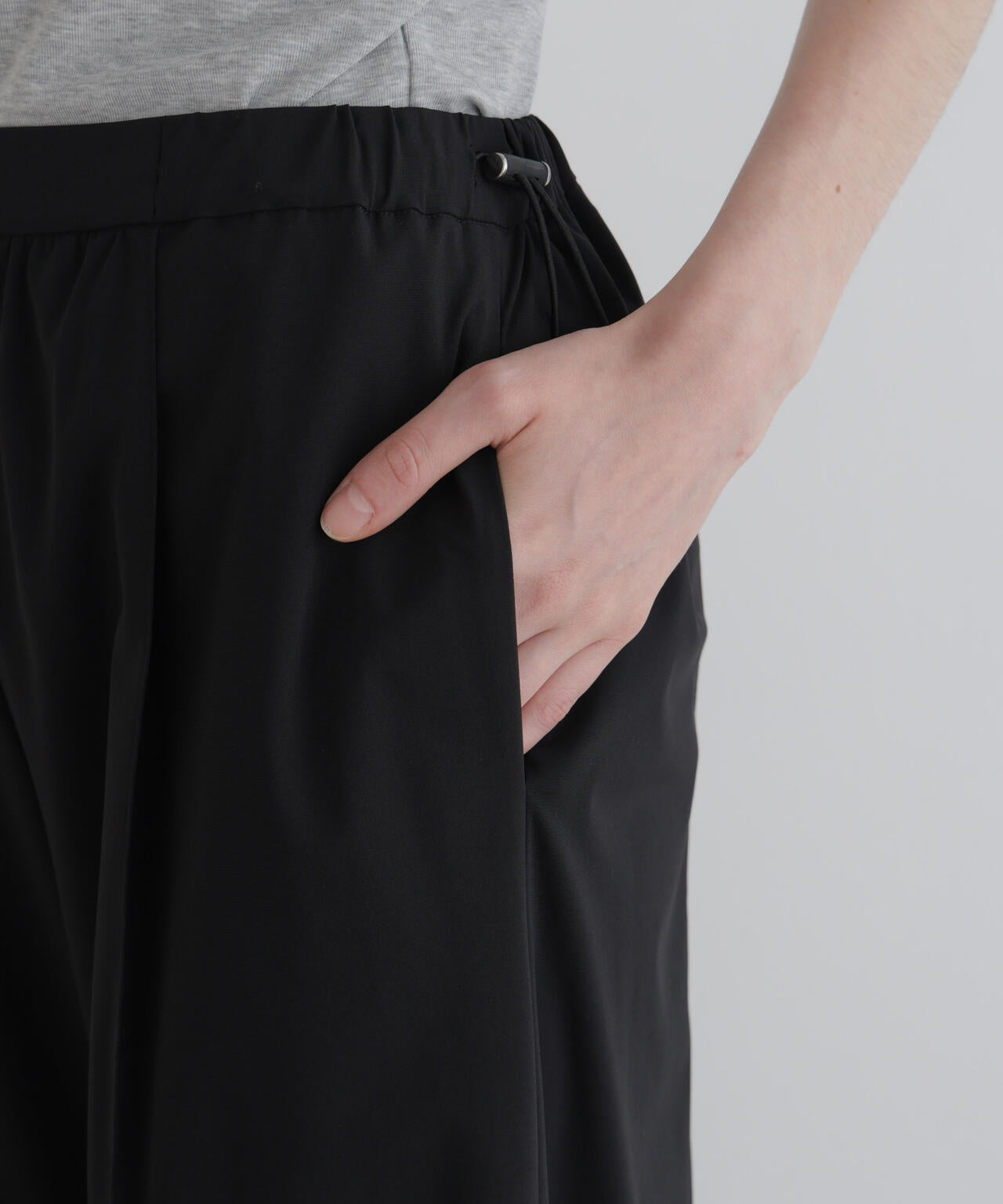 身長177ｃｍ　Ｂ８１　Ｗ５９　Ｈ８９ 着用サイズ：1