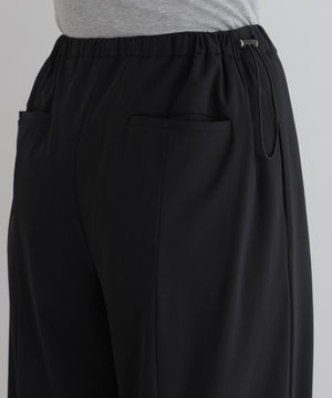 身長177ｃｍ　Ｂ８１　Ｗ５９　Ｈ８９ 着用サイズ：1