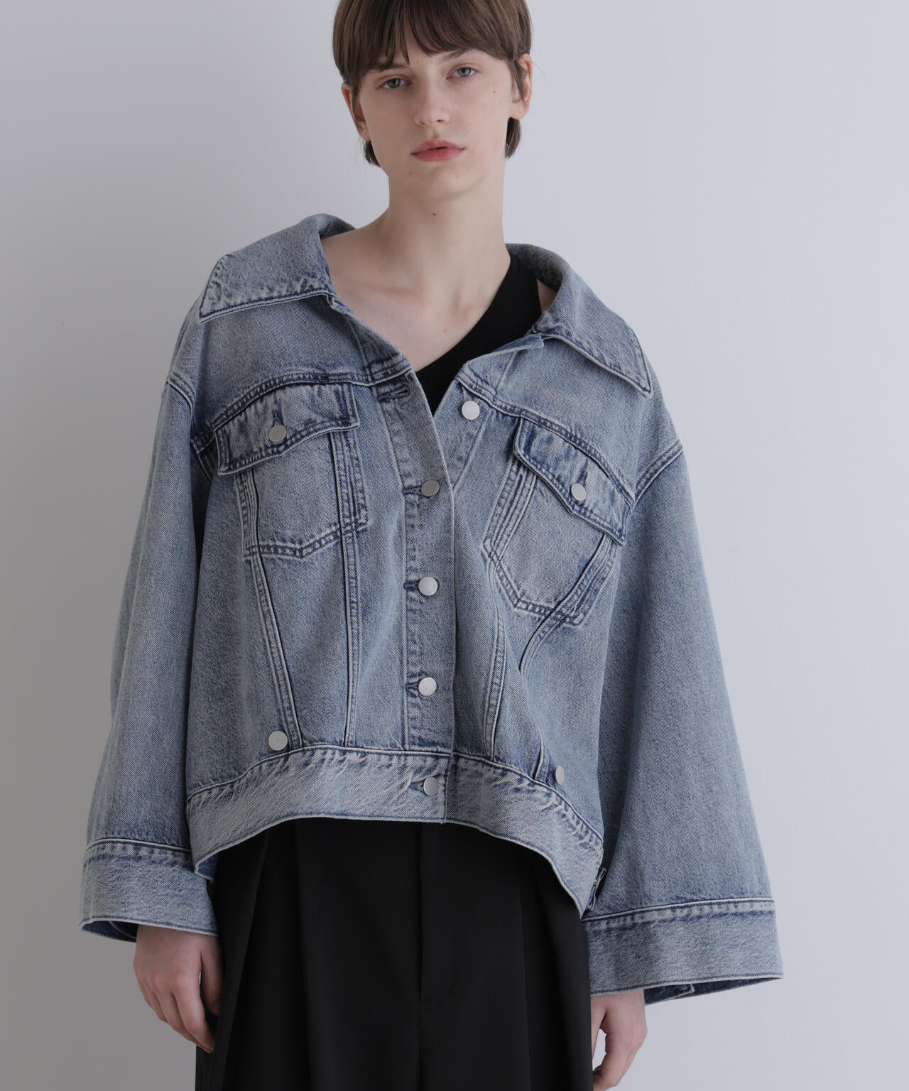 身長173ｃｍ　Ｂ81　Ｗ61　Ｈ89 着用サイズ：F