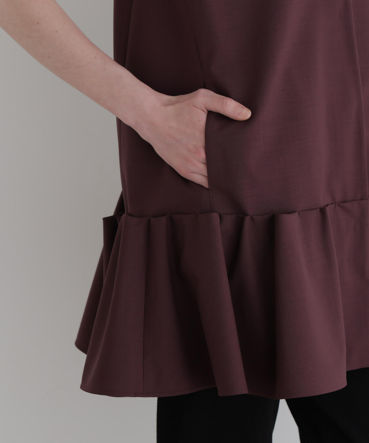 身長177ｃｍ　Ｂ８１　Ｗ５９　Ｈ８９ 着用サイズ：F