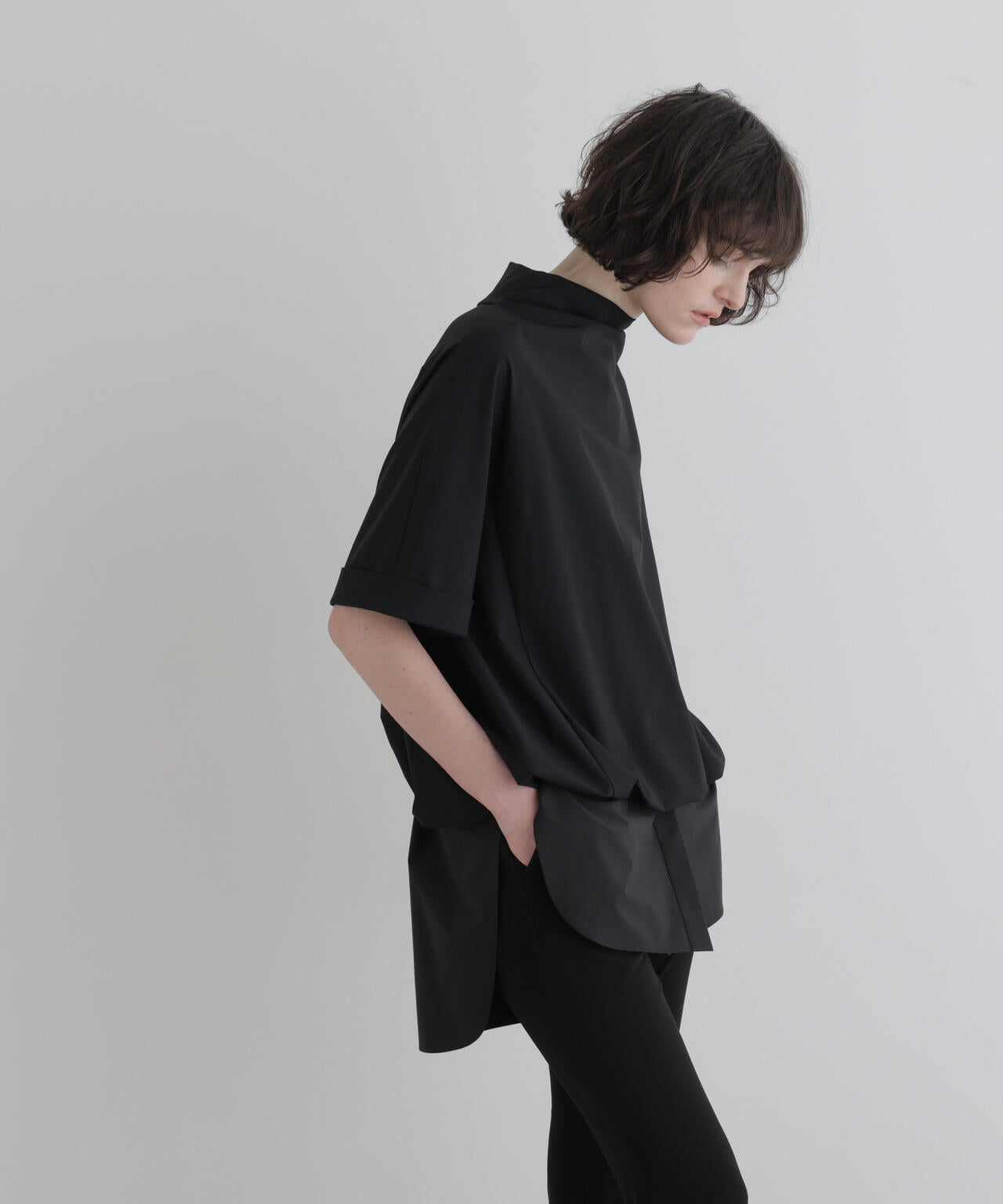 身長177ｃｍ　Ｂ８１　Ｗ５９　Ｈ８９ 着用サイズ：F