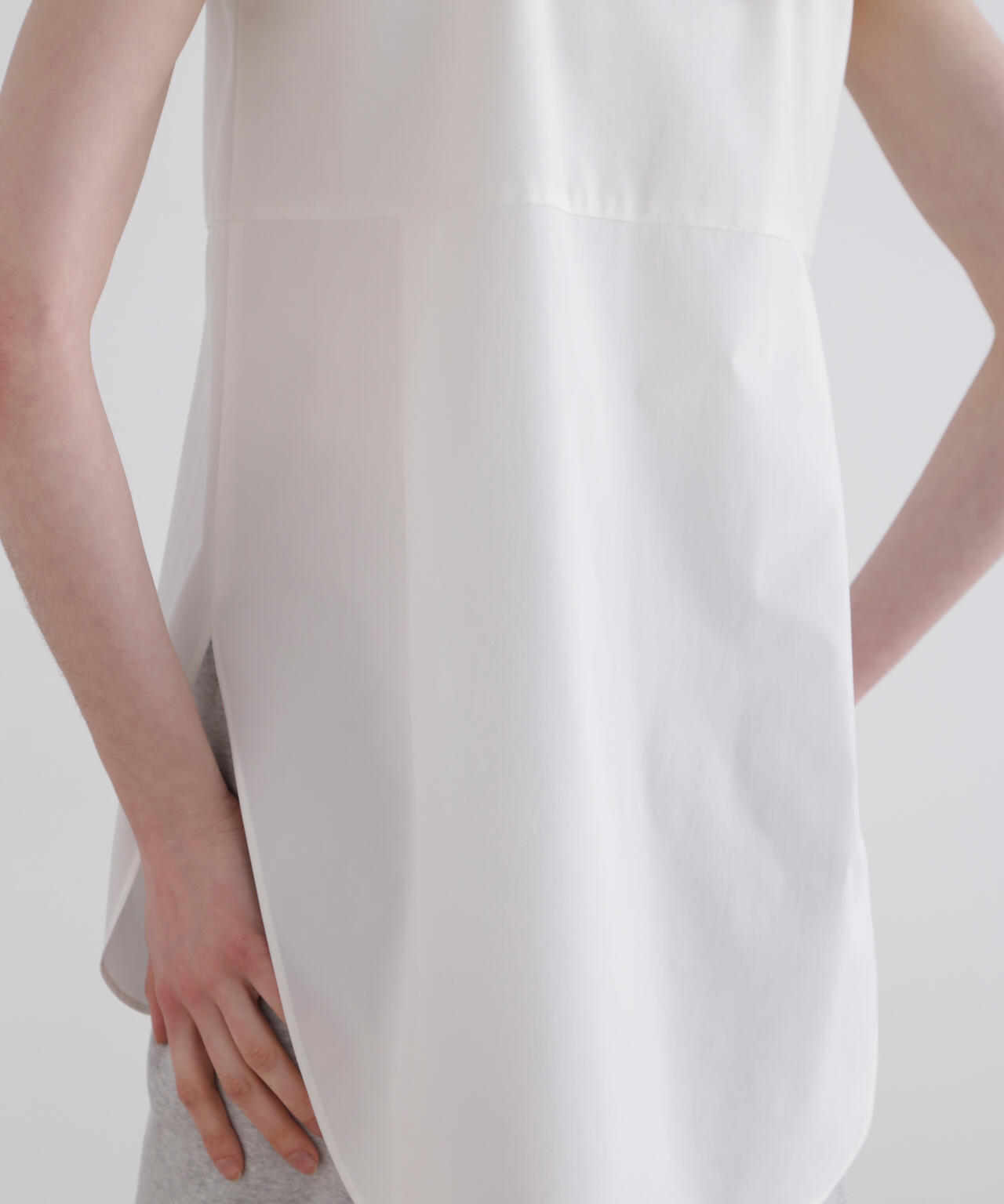 身長177ｃｍ　Ｂ８１　Ｗ５９　Ｈ８９ 着用サイズ：F