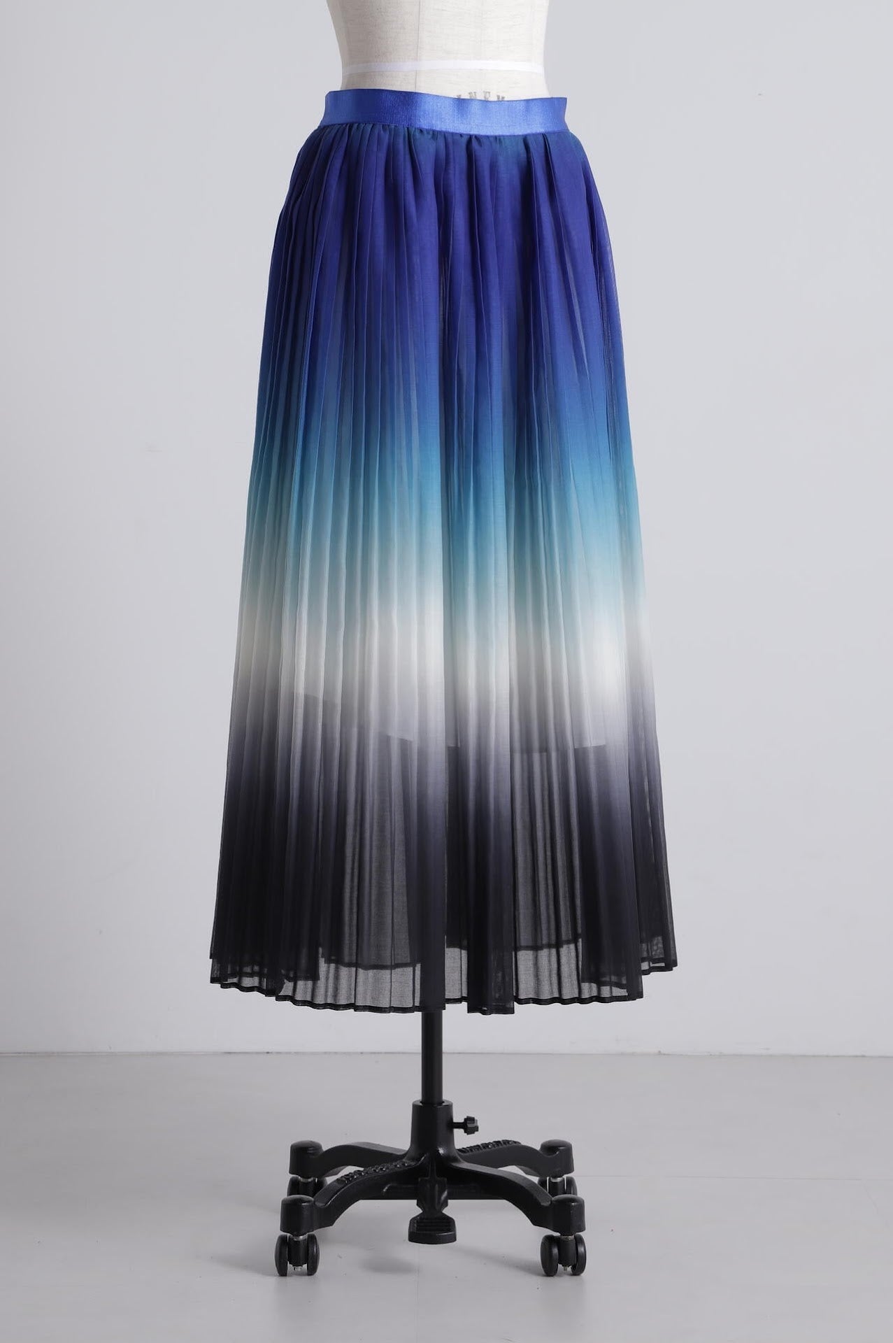 【TV着用】Pleated Maxi Flare Skirt