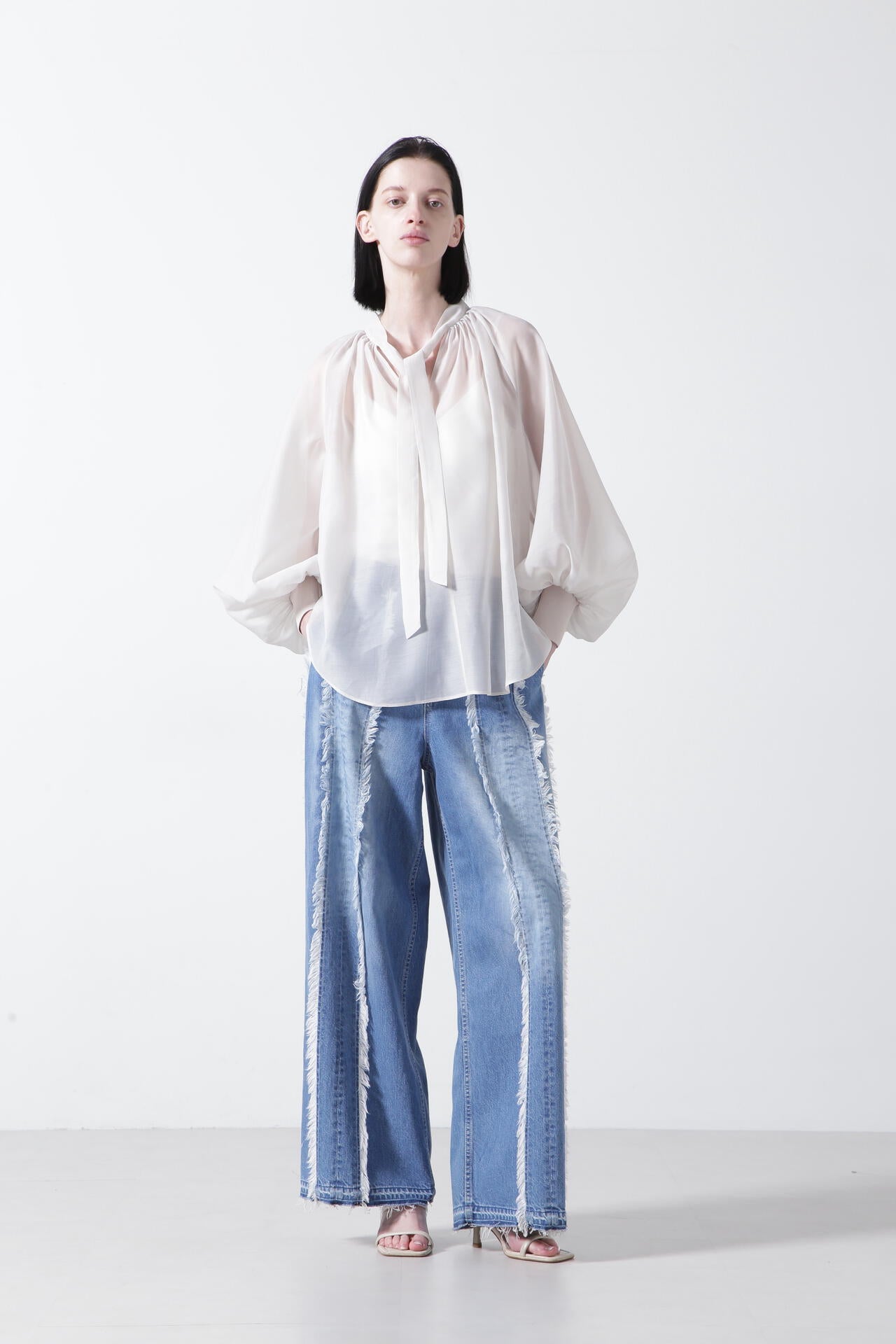 【TV着用】Fringe Combination Denim