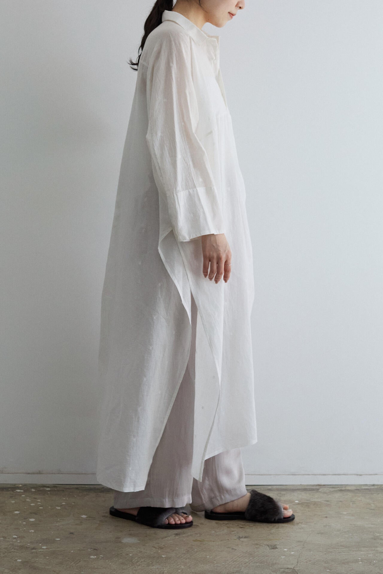 quitan / FUR SANDALS