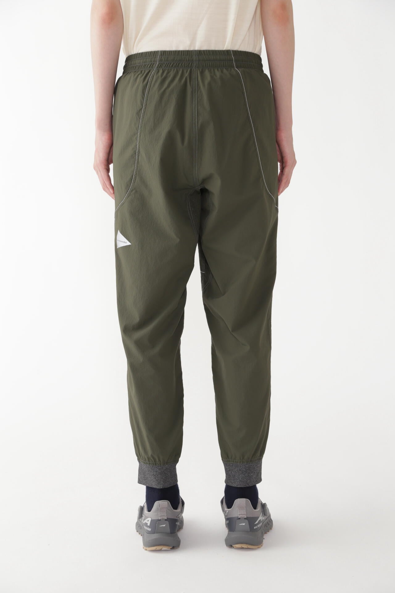 stretch rip pants