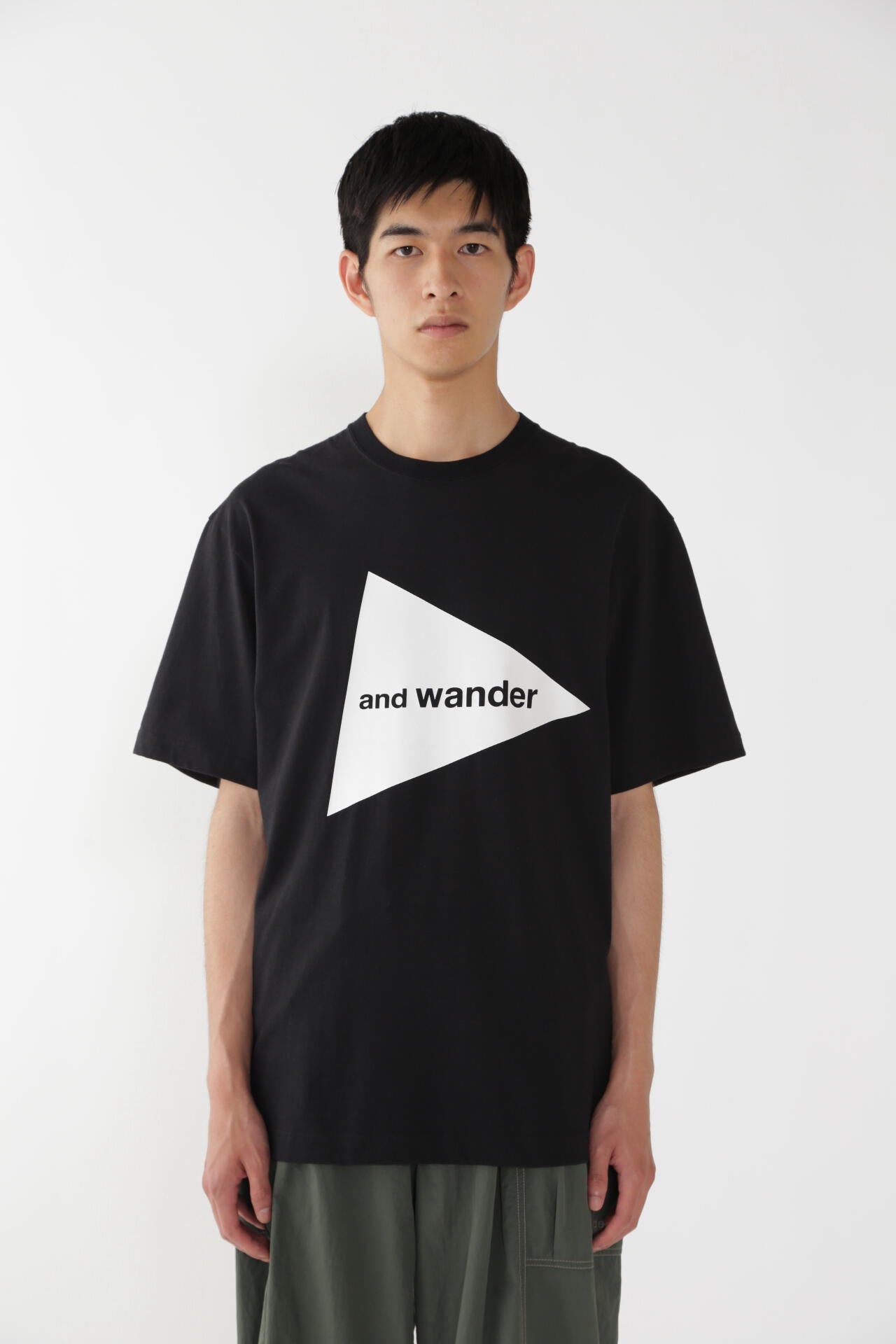 and wander big logo SS T