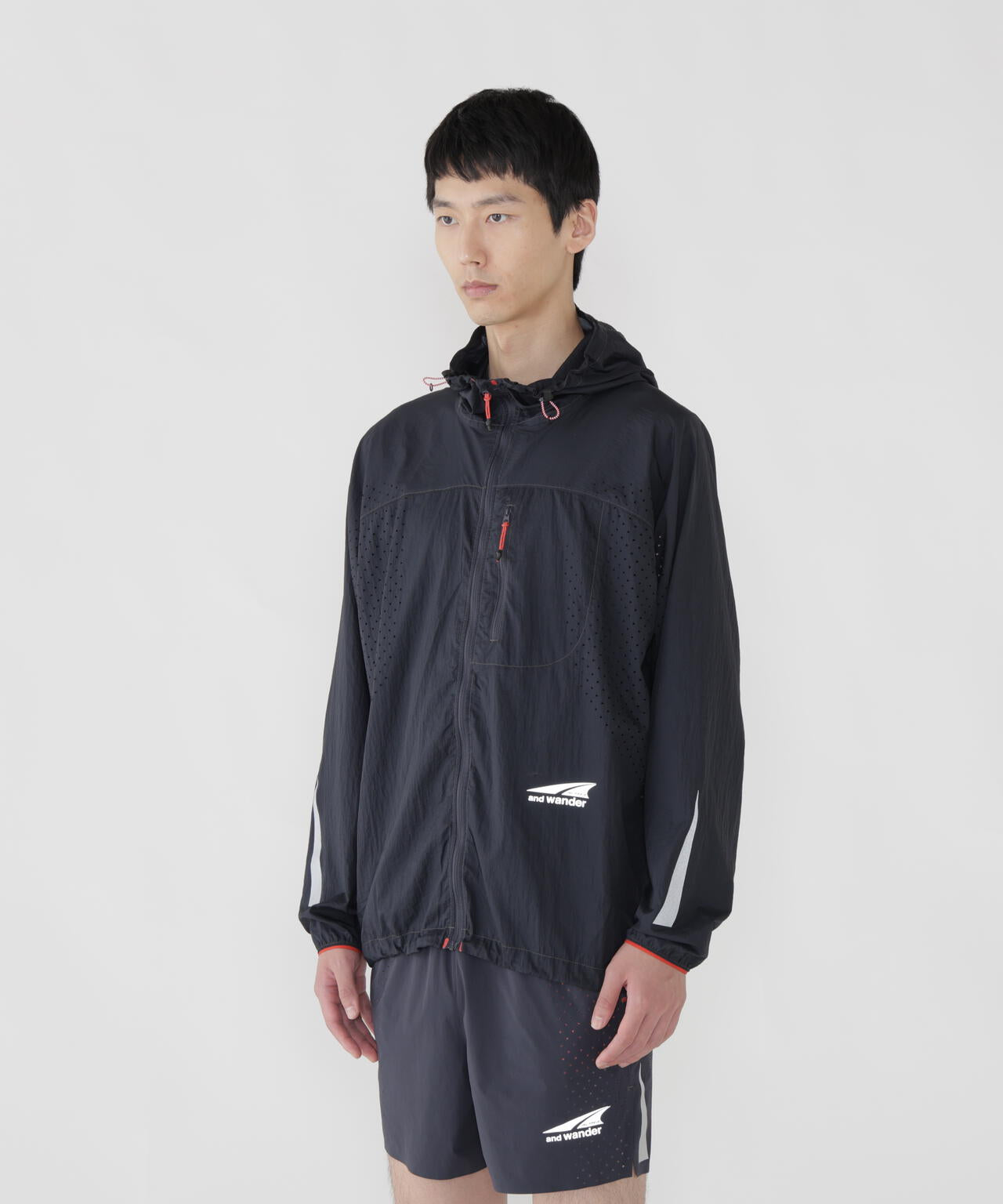 Altra × and wander  ventilation wind jacket