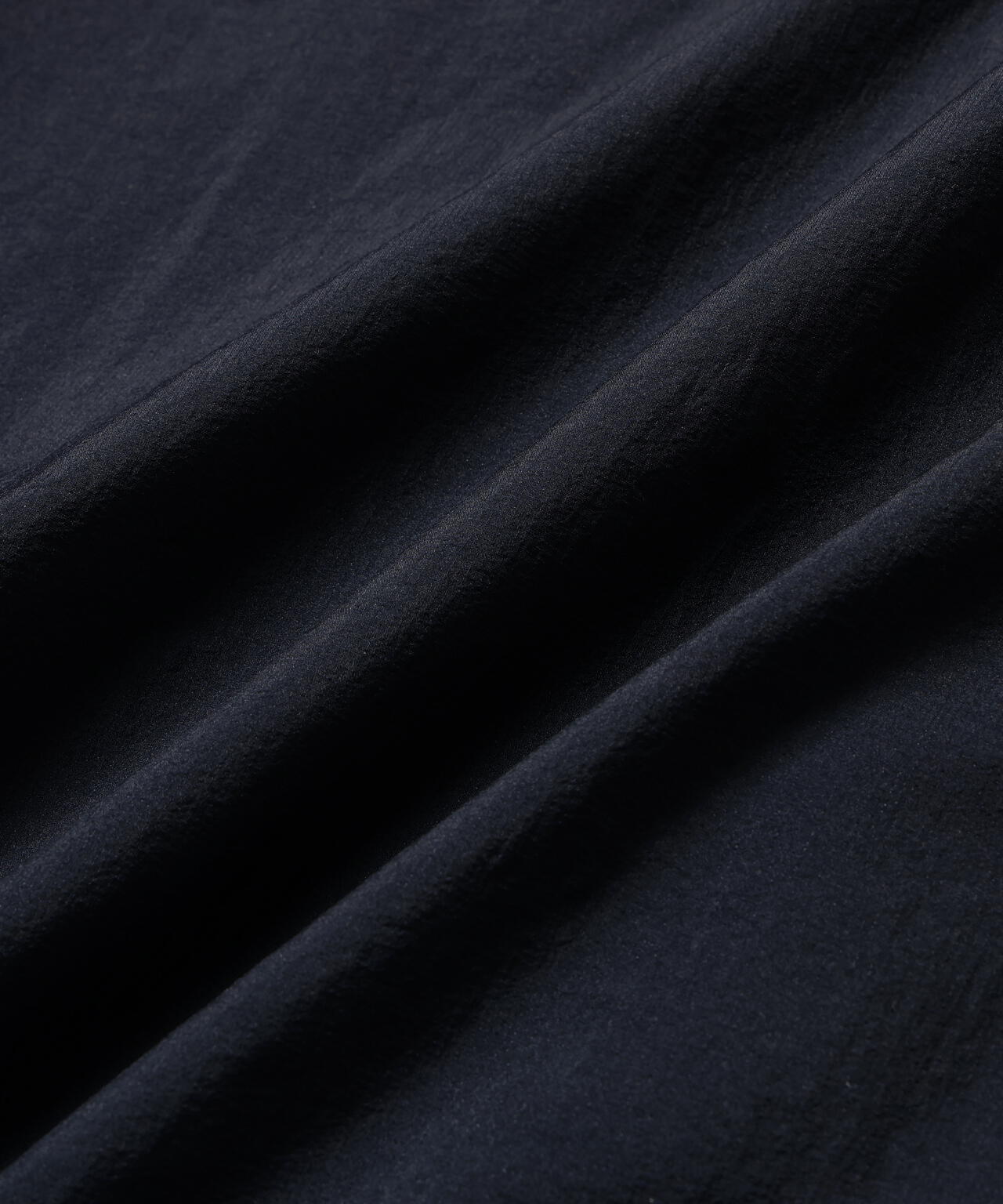 Altra × and wander  ventilation wind jacket
