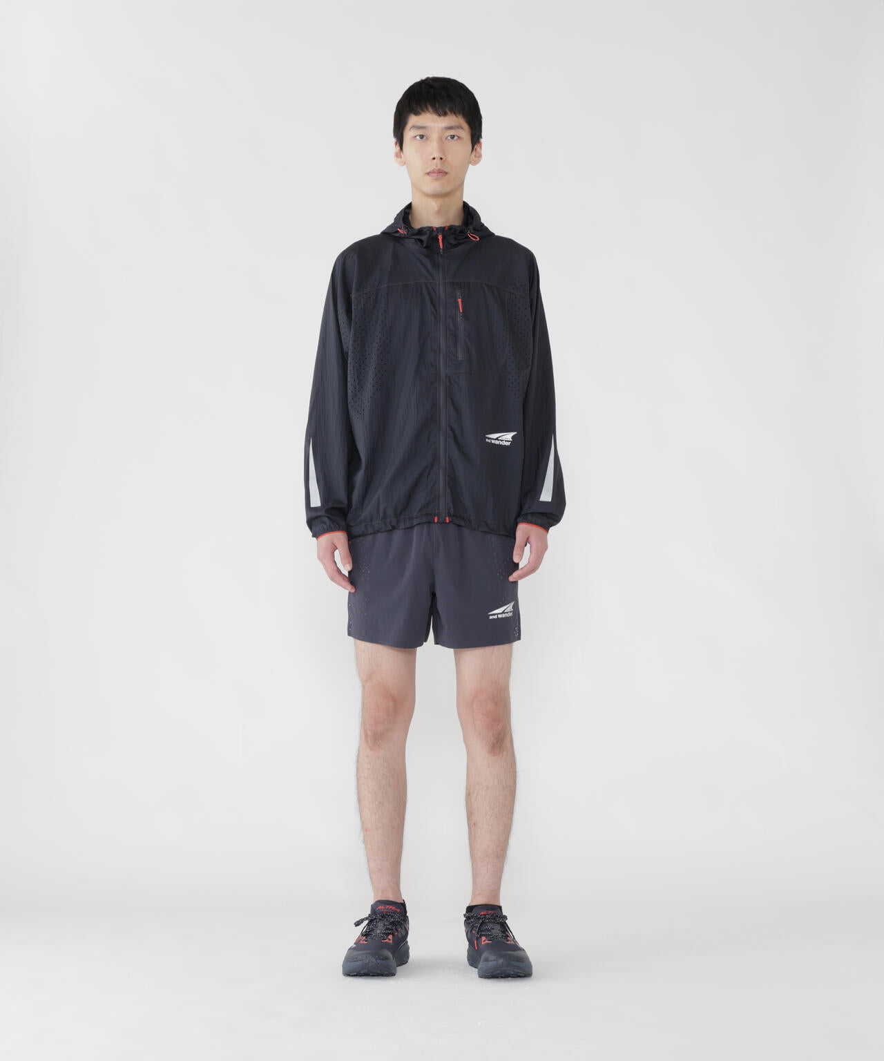 Altra × and wander  ventilation wind jacket