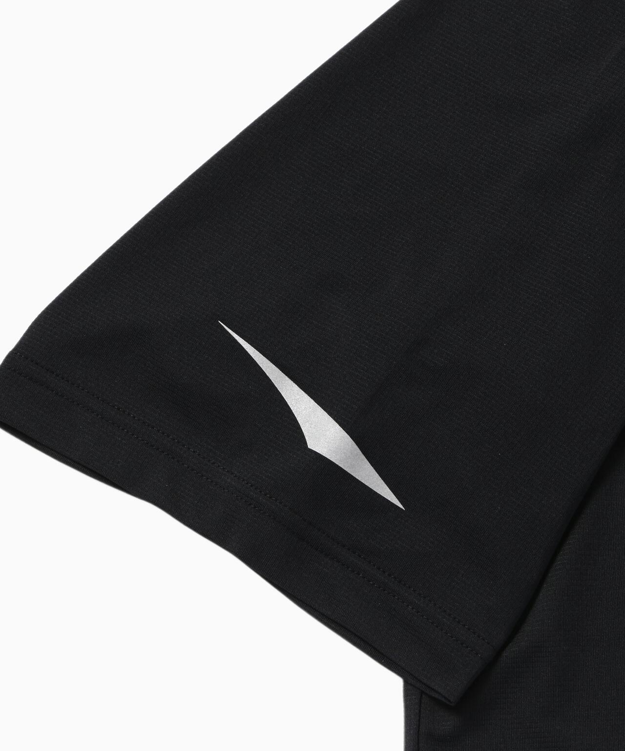 Altra × and wander  SS T