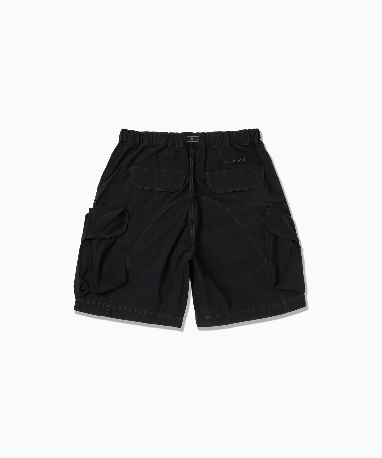multi pocket short pants (M)