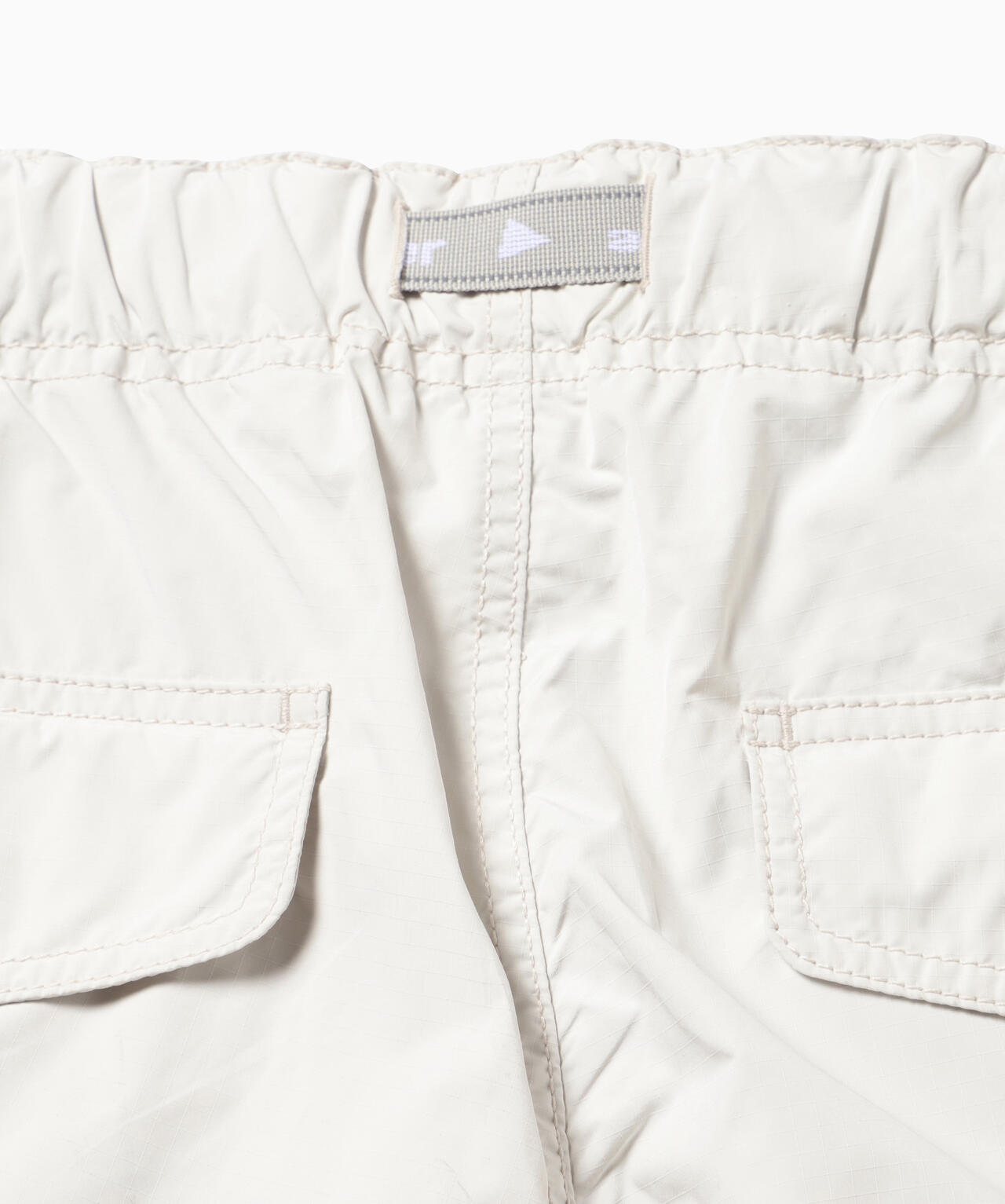 oversized cargo short pants (M)