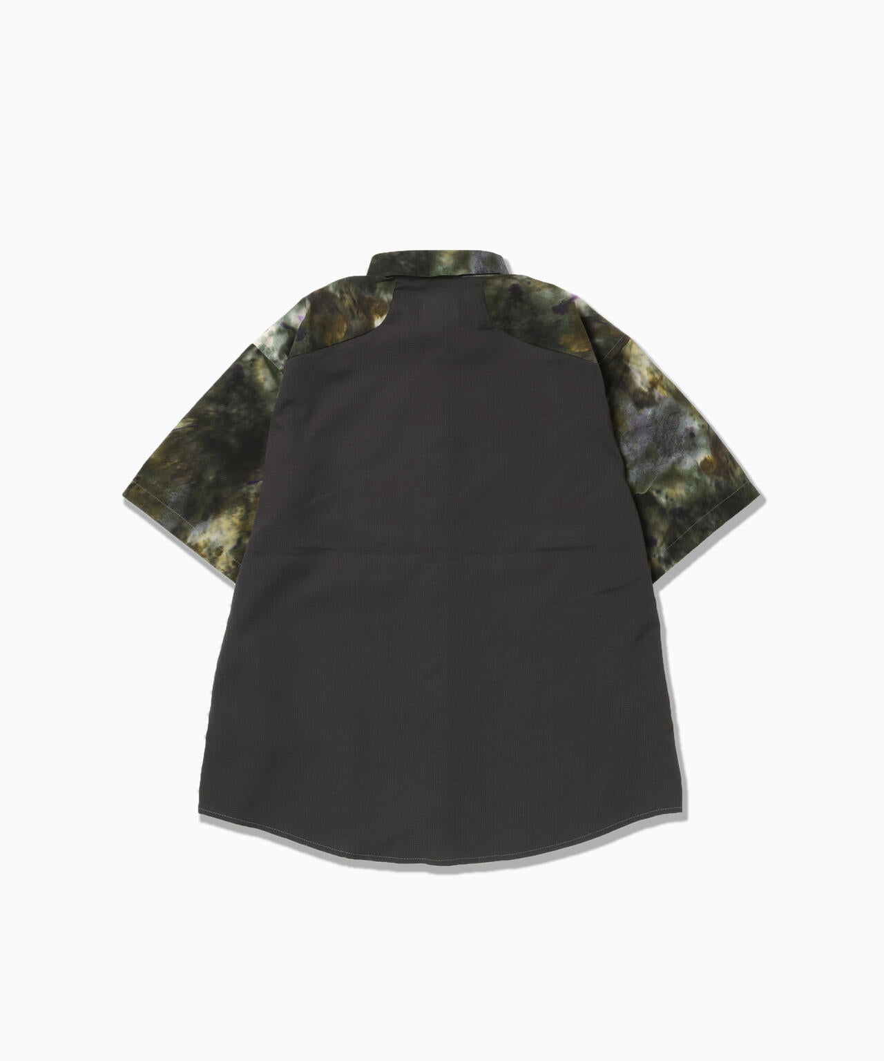ROA × and wander  printed breathable shirt