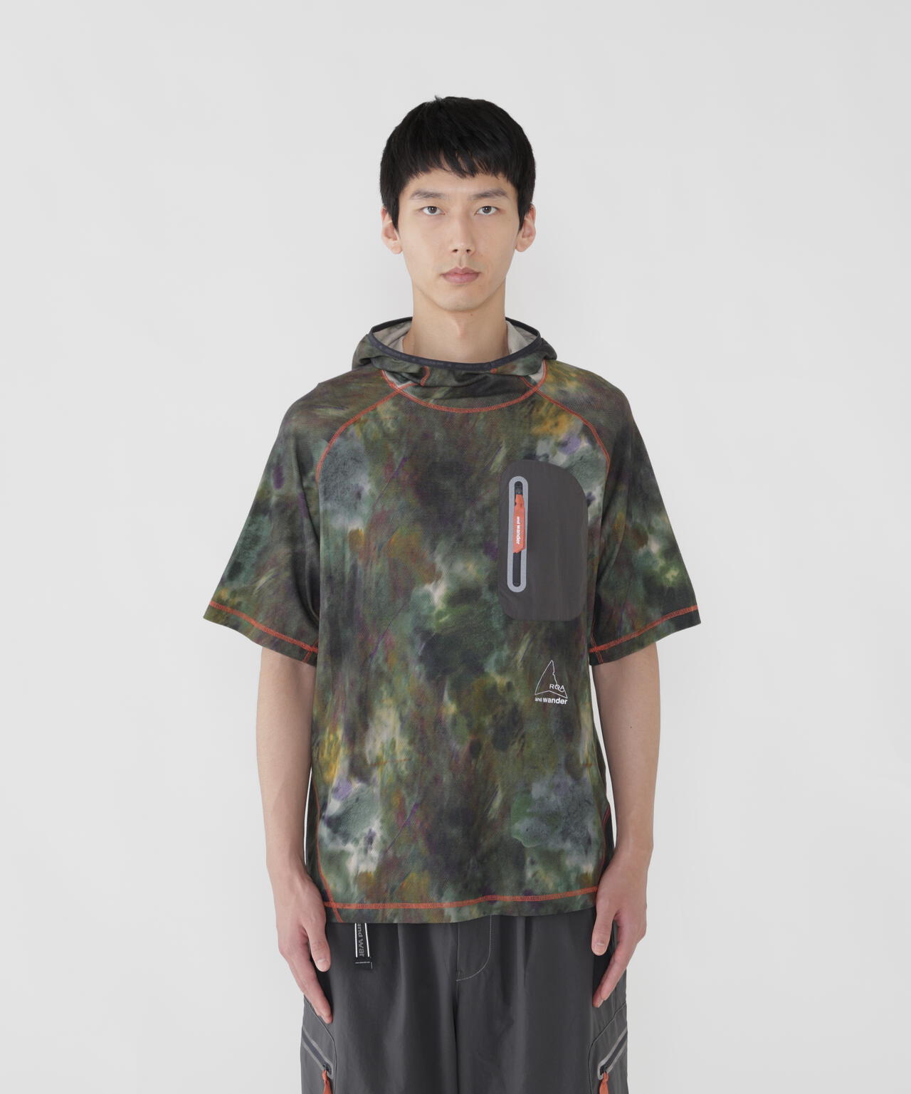 ROA × and wander printed houdie T