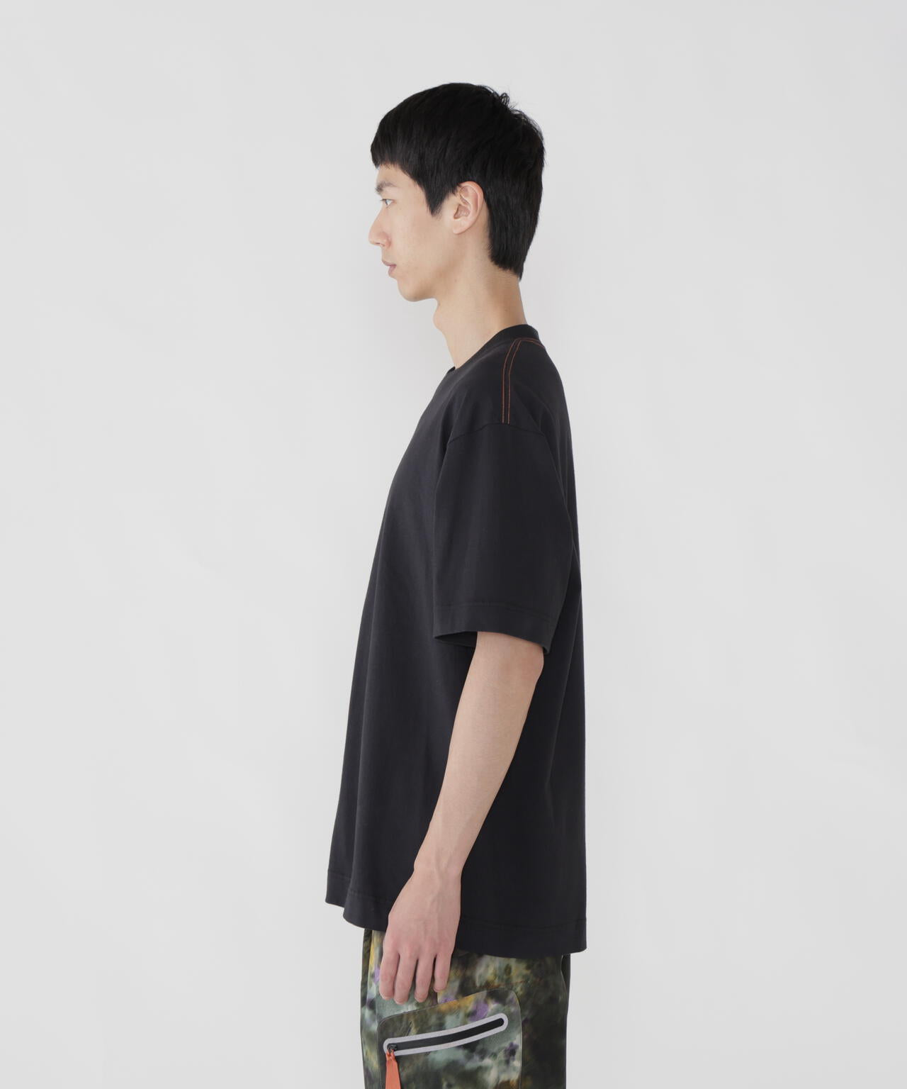 ROA × and wander  LOGO printed T