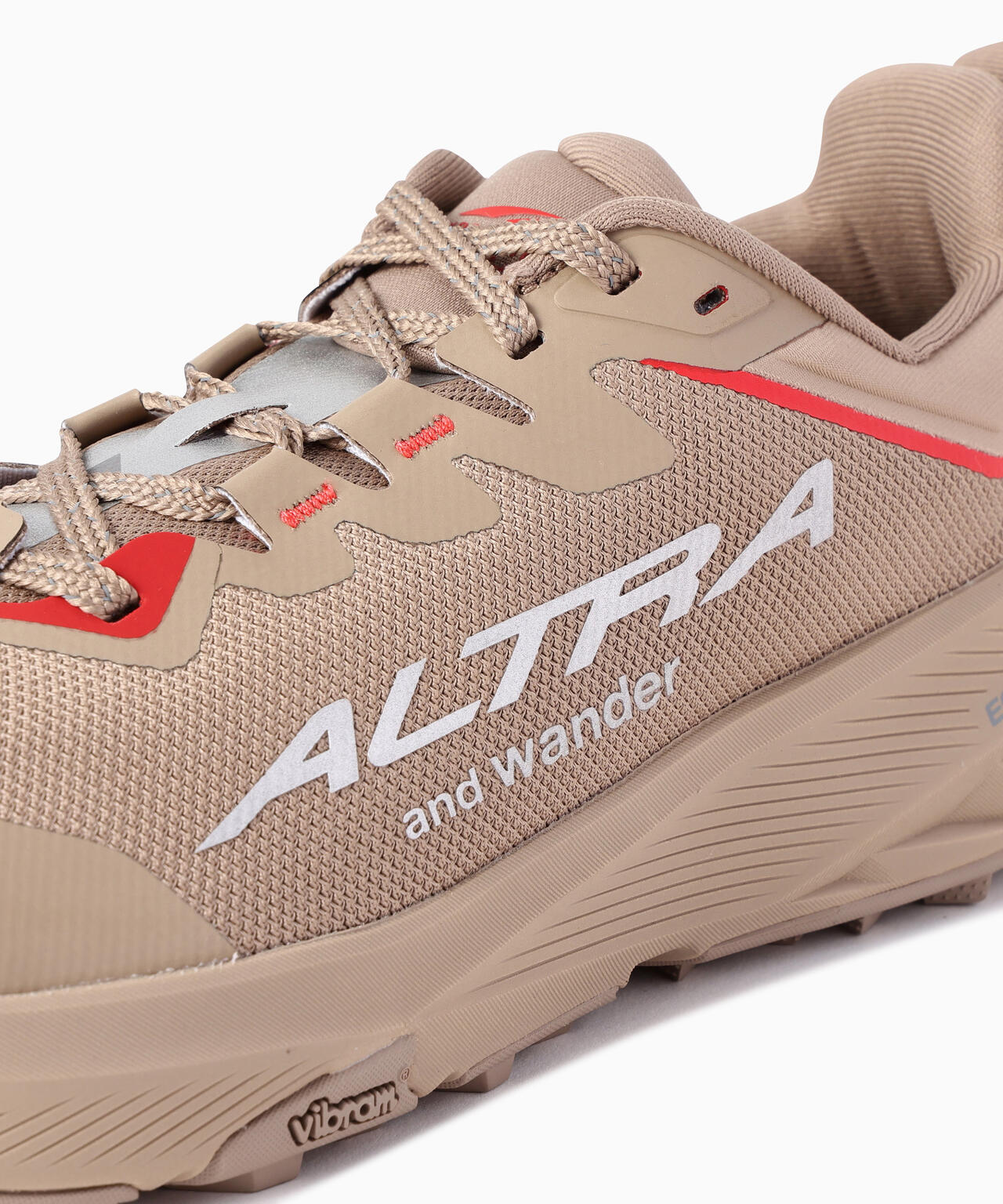 Altra × and wander  EXPERIENCE WILD 3+