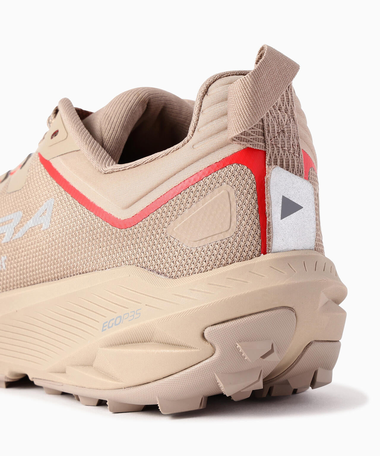 Altra × and wander  EXPERIENCE WILD 3+