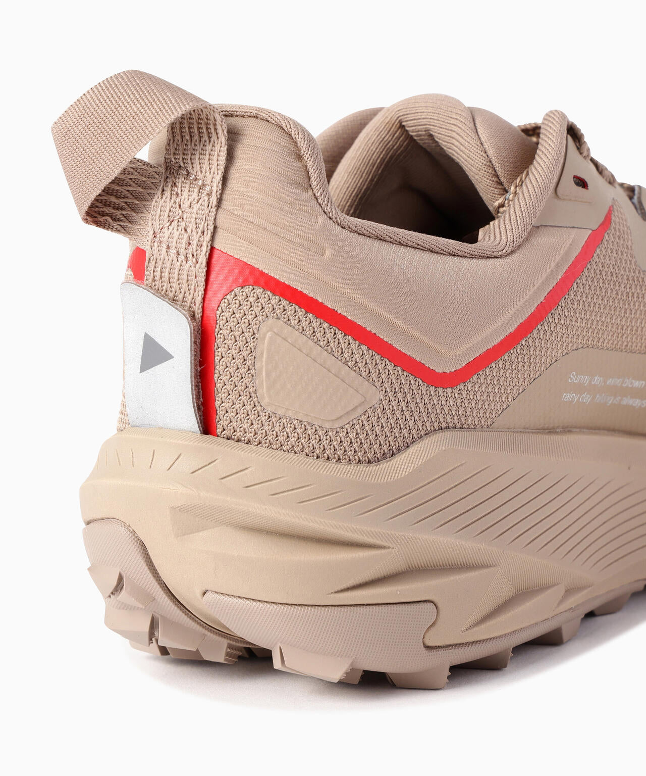 Altra × and wander  EXPERIENCE WILD 3+