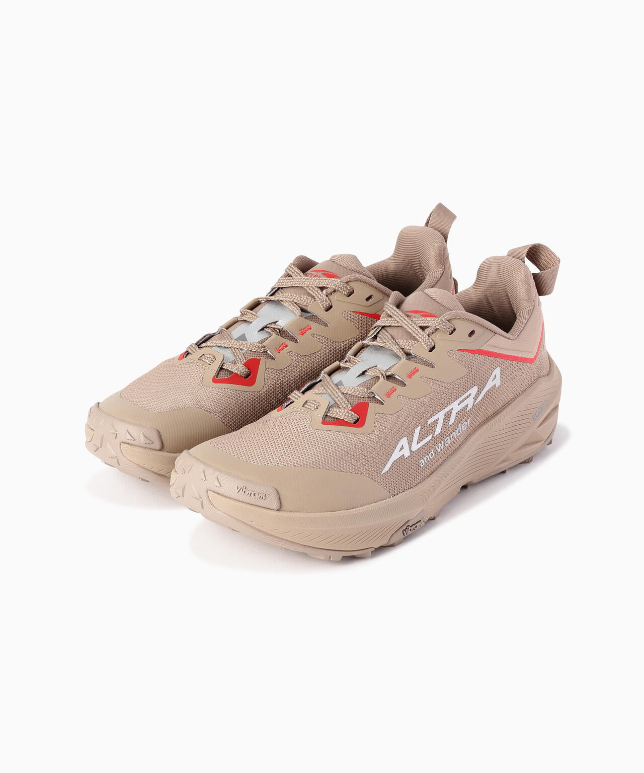 Altra × and wander  EXPERIENCE WILD 3+