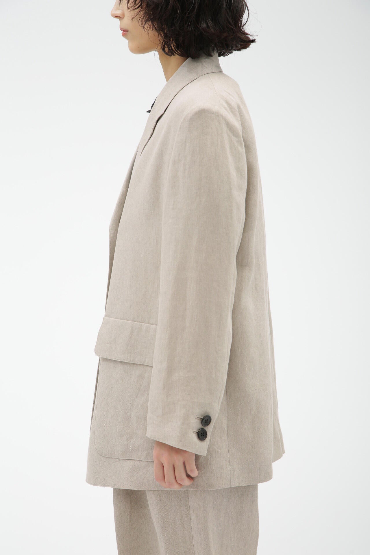 COMPACT LINEN