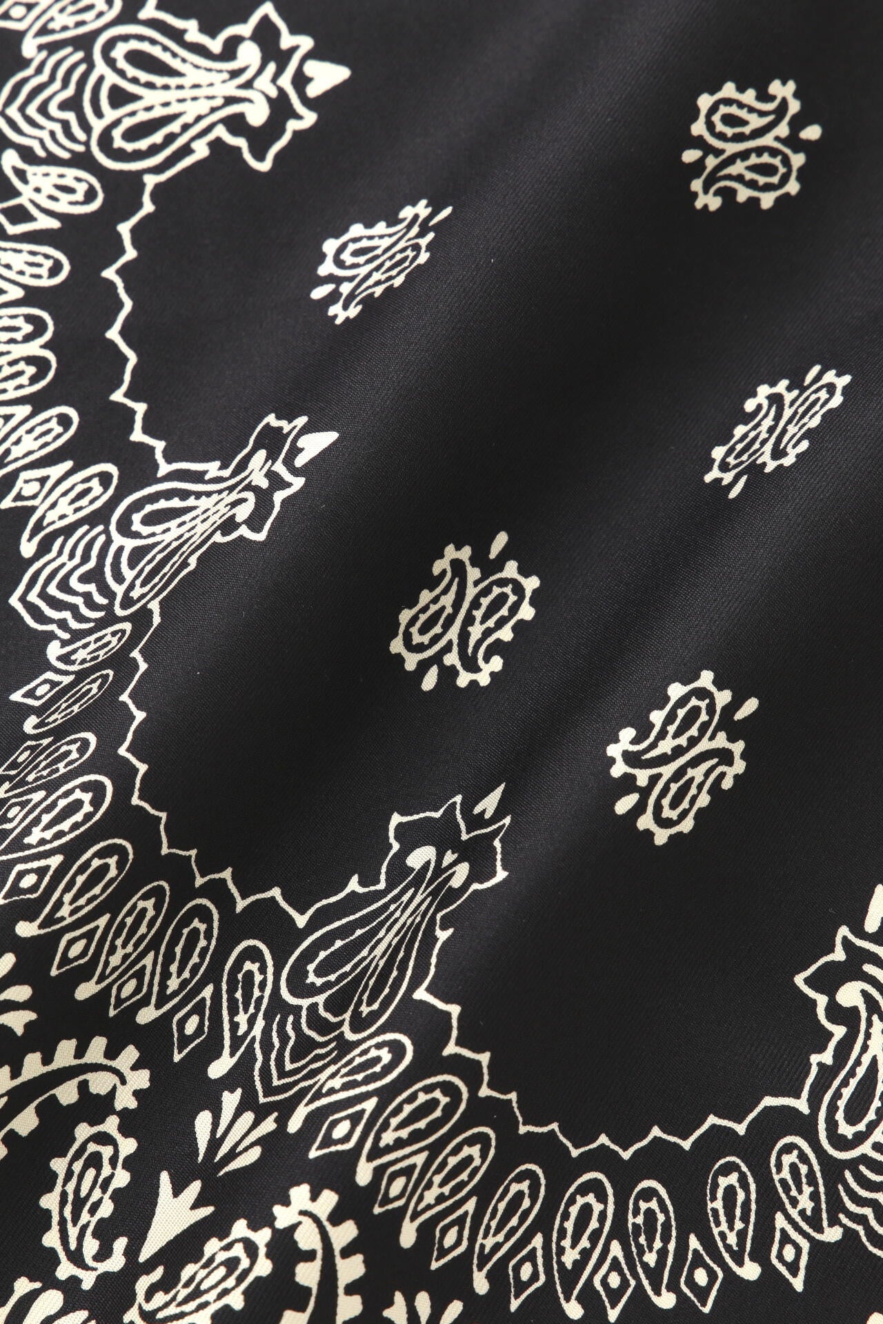 PAISLEY SILK SCARF