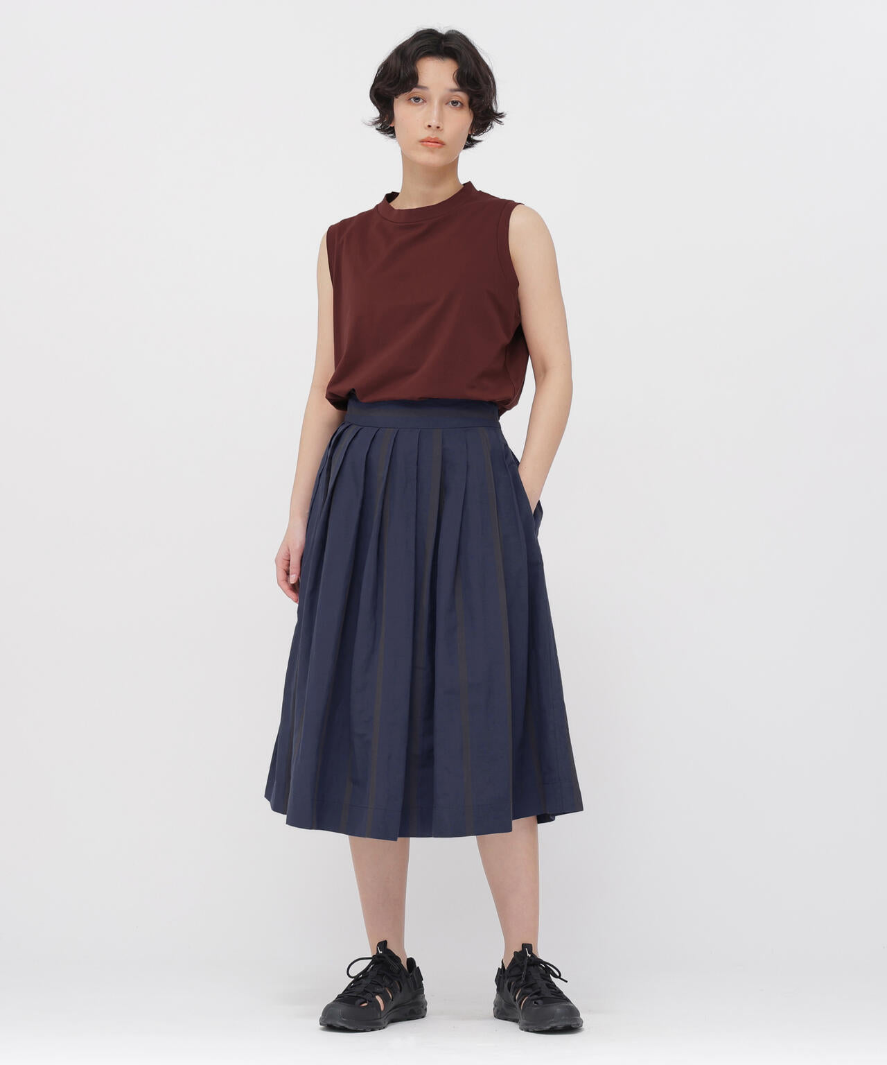 身長167cm　B78 W 56 H86 着用サイズ：II