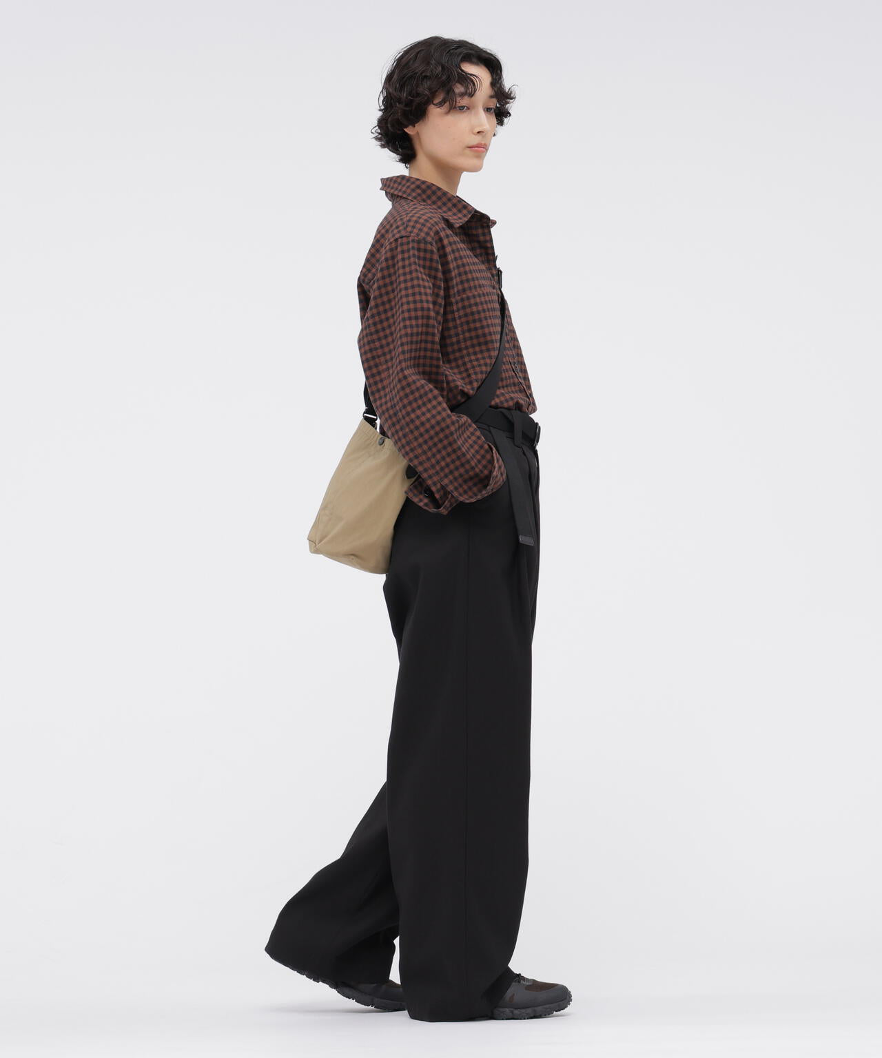 身長167cm　B78 W 56 H86 着用サイズ：II