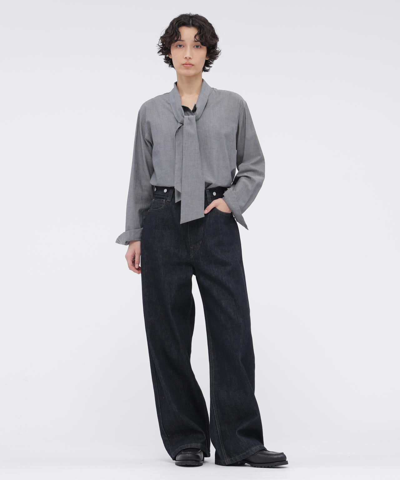 FINE COTTON CHAMBRAY SHIRT