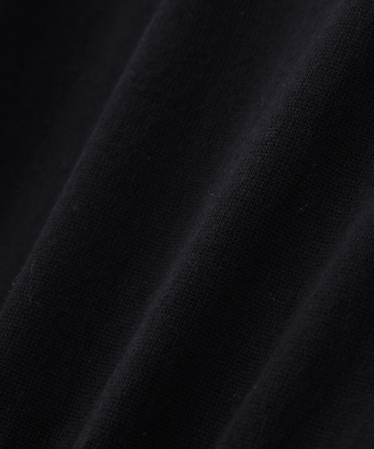 FINE WOOL KNITWEAR