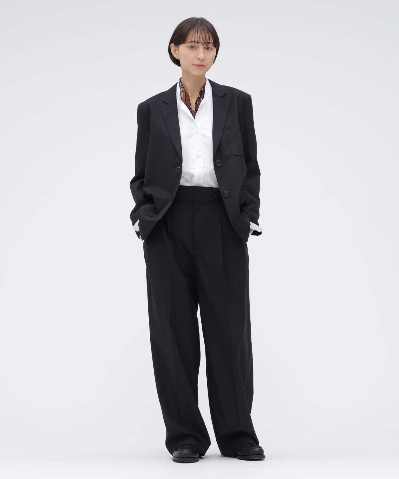身長168cm　B76 W58 H86 着用サイズ：F