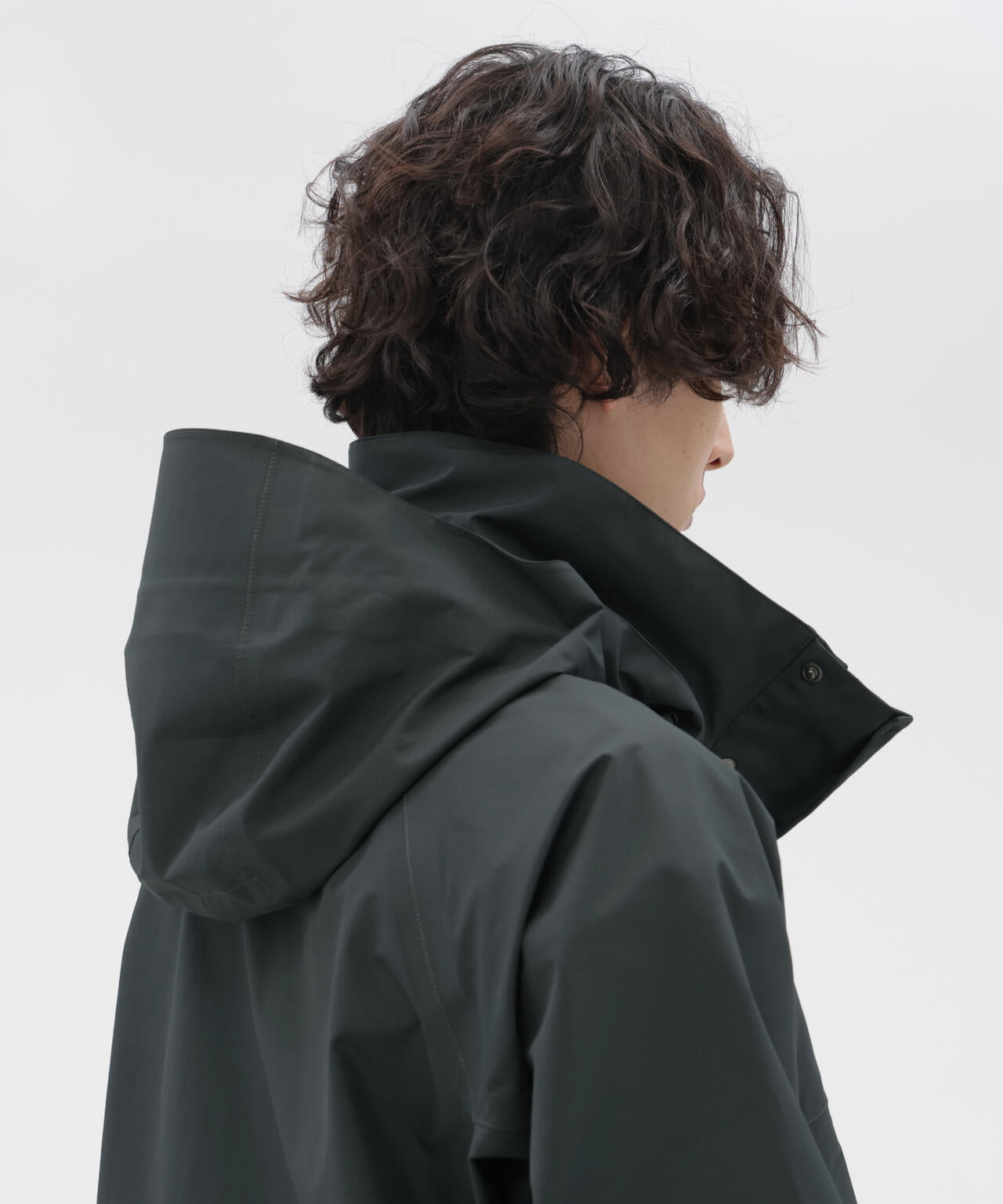 Gore-Tex RECYCLED POLYESTER POPLIN COAT