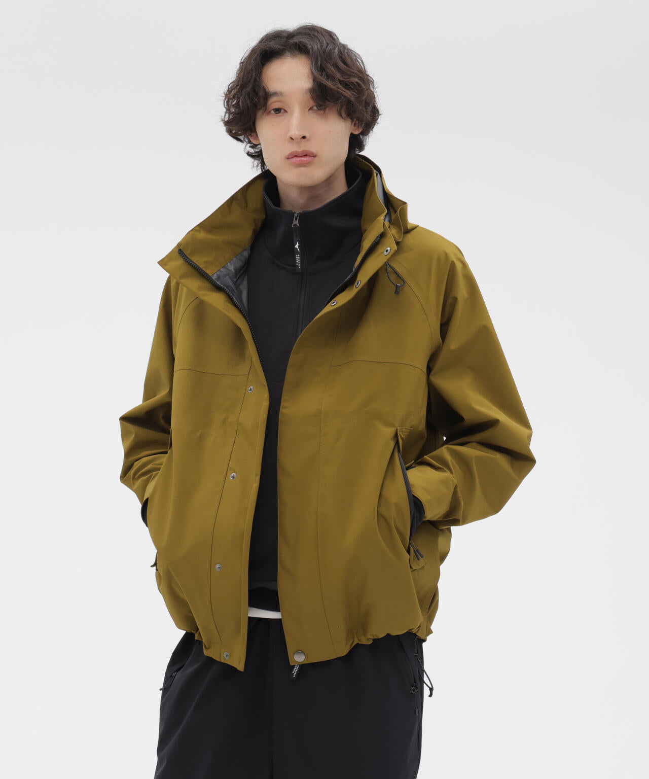 Gore-Tex RECYCLED POLYESTER POPLIN COAT