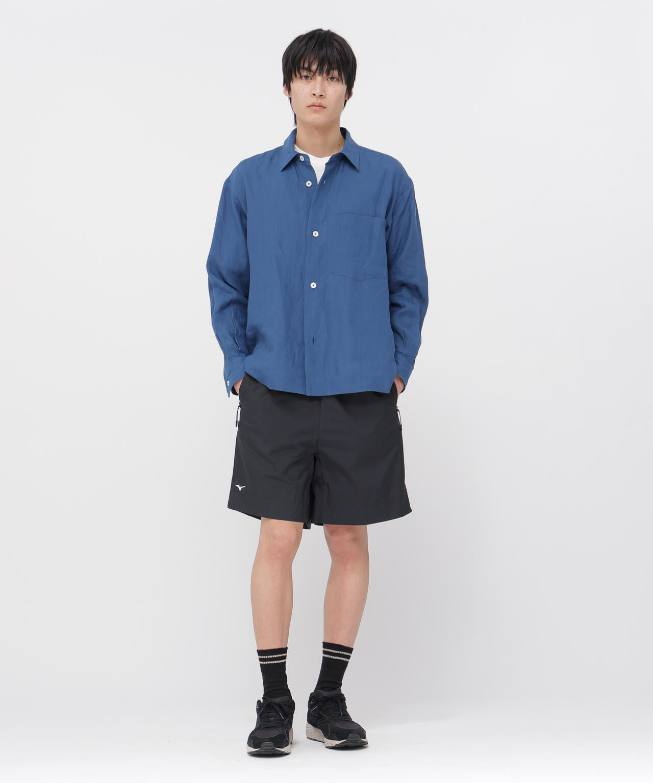 WATER REPELLENT LIGHTWEIGHT NYLON POPLIN TROUSERS