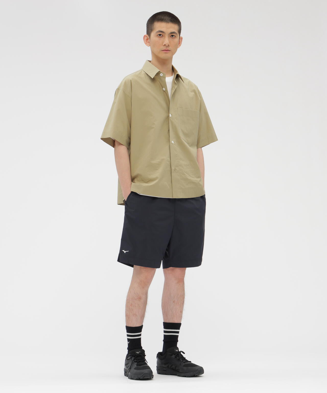 WATER REPELLENT LIGHTWEIGHT NYLON POPLIN TROUSERS