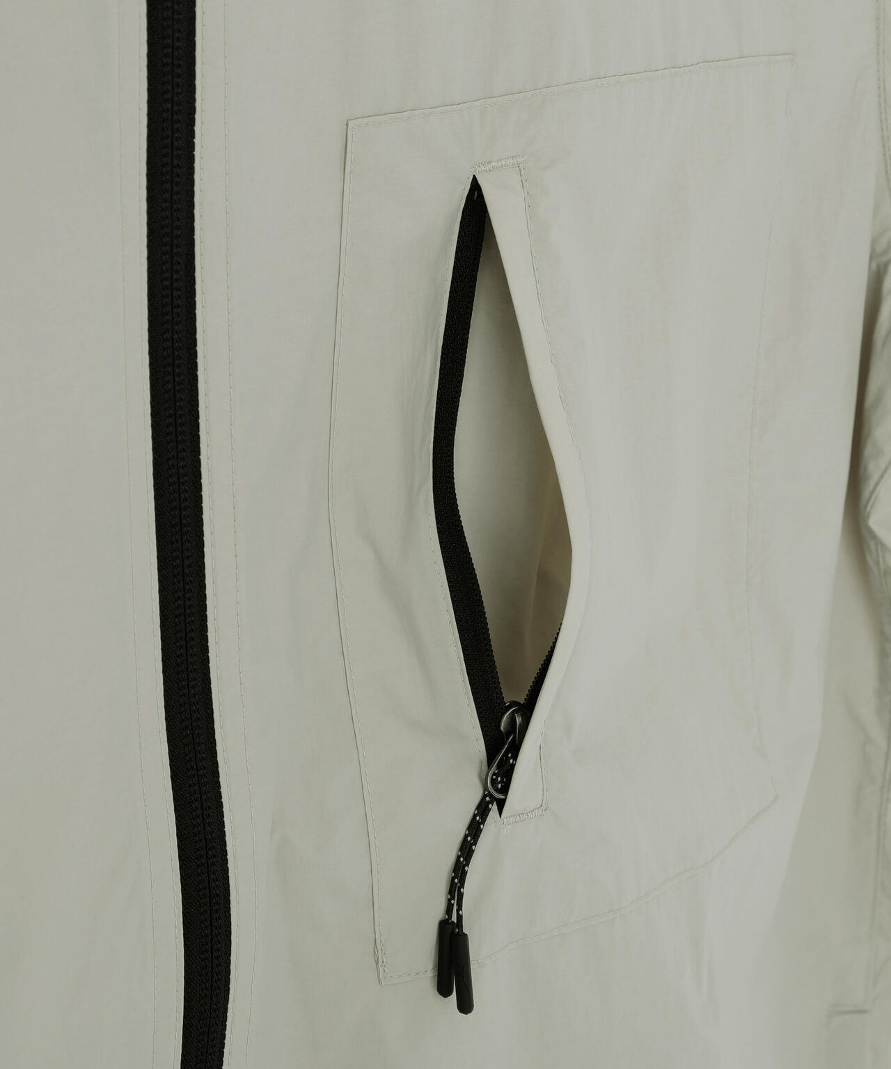 WATER REPELLENT LIGHTWEIGHT NYLON POPLIN SHIRT