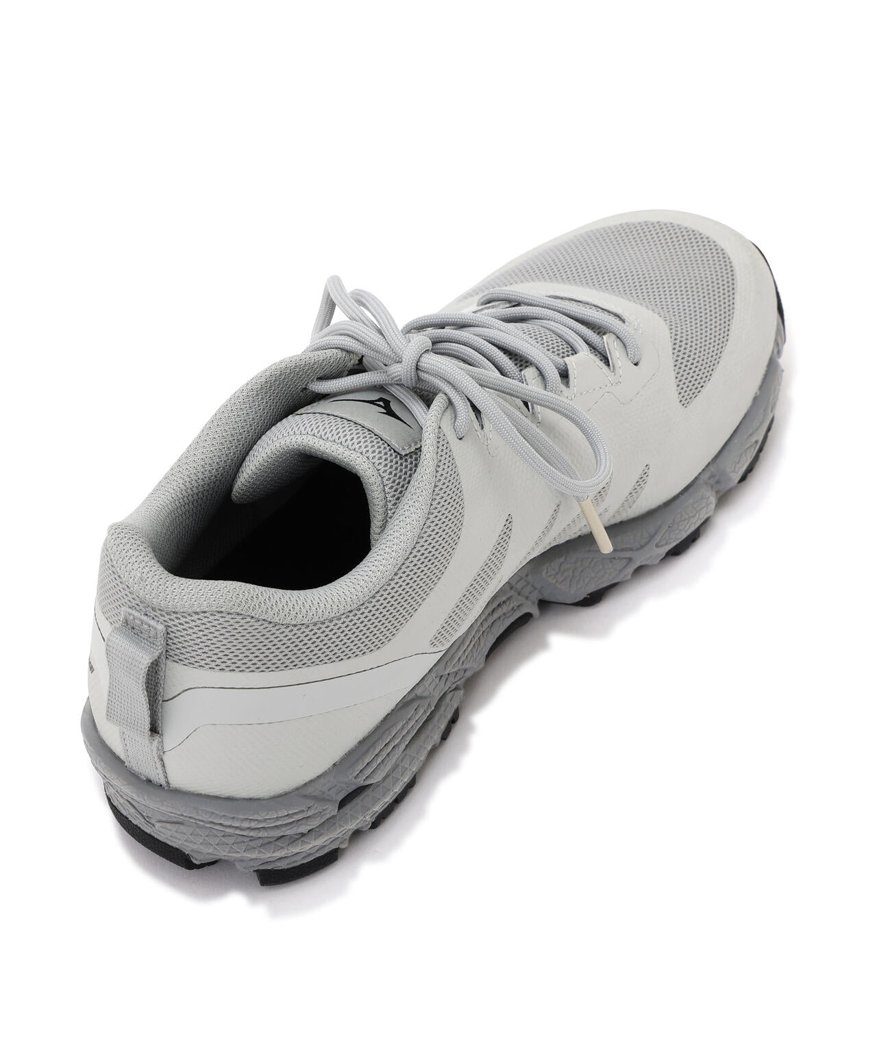 MEN V2 GORE-TEX HIKING SHOES