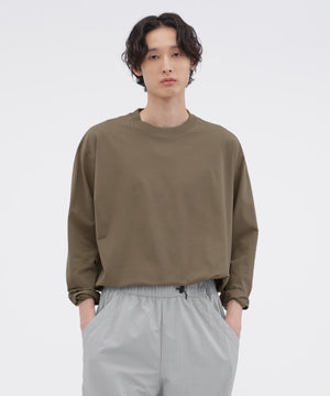 身長185cm 　B84 W66cm H91cm 着用サイズ：L