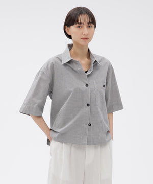 身長168cm　B76 W58 H86 着用サイズ：II