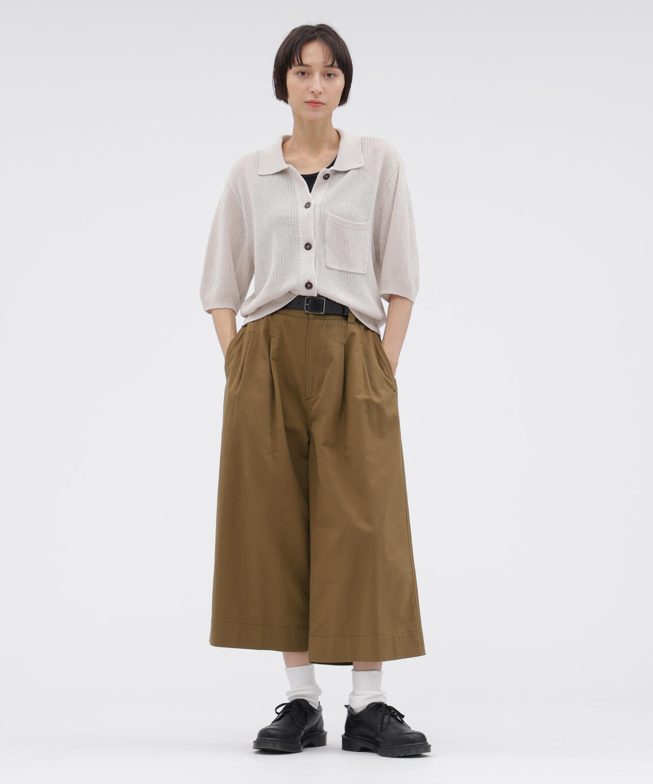 身長168cm　B76 W58 H86 着用サイズ：II