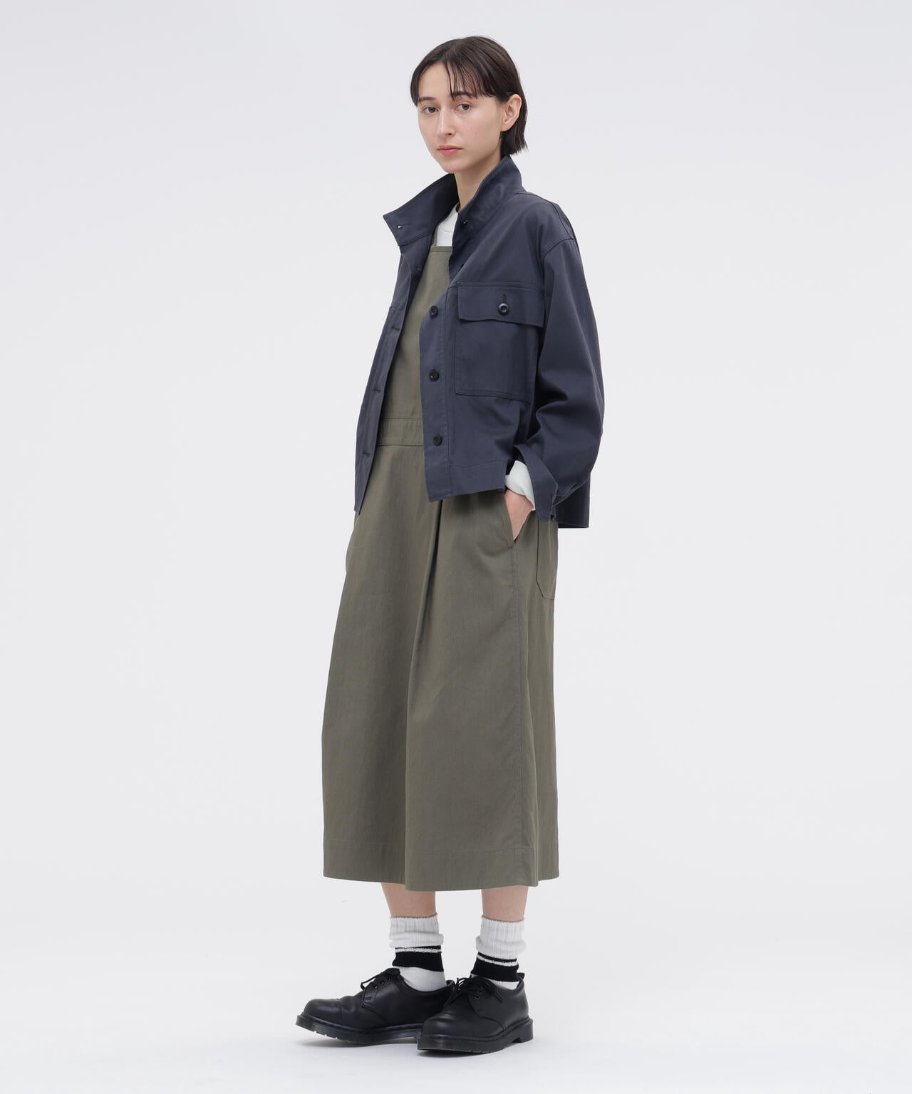 身長168cm　B76 W58 H86 着用サイズ：II