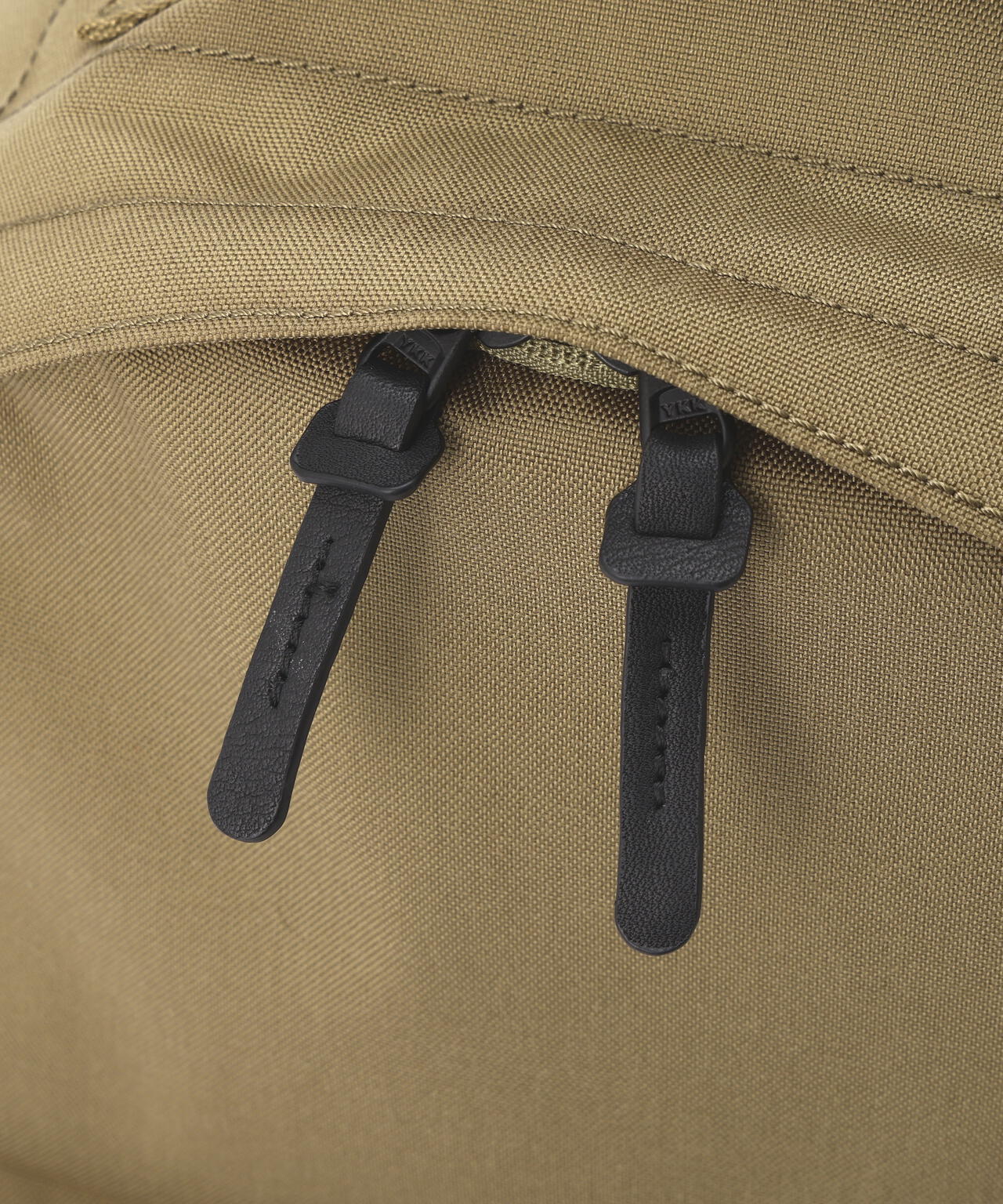 NYLON CANVAS DAYPACK
