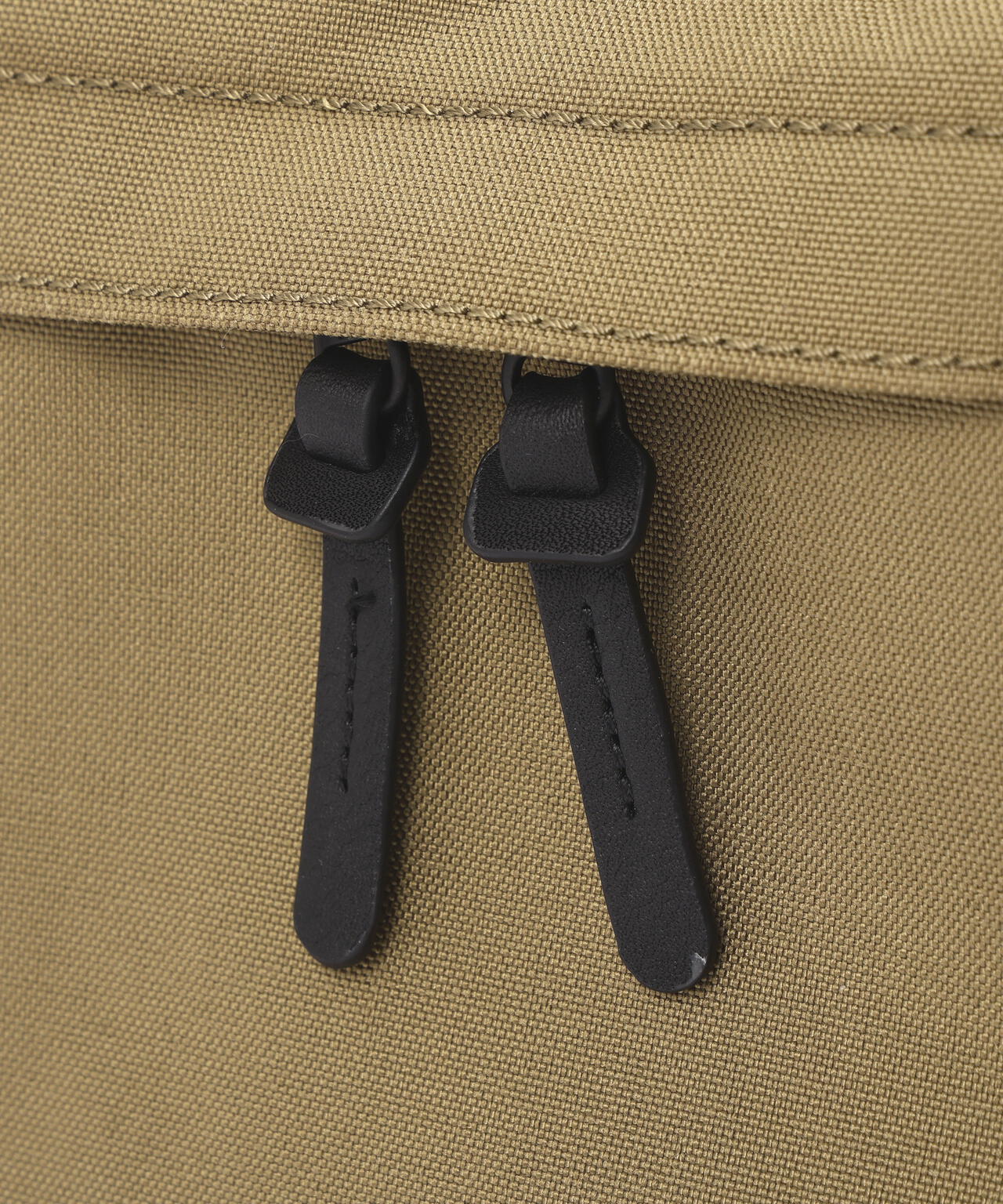 NYLON CANVAS DAYPACK