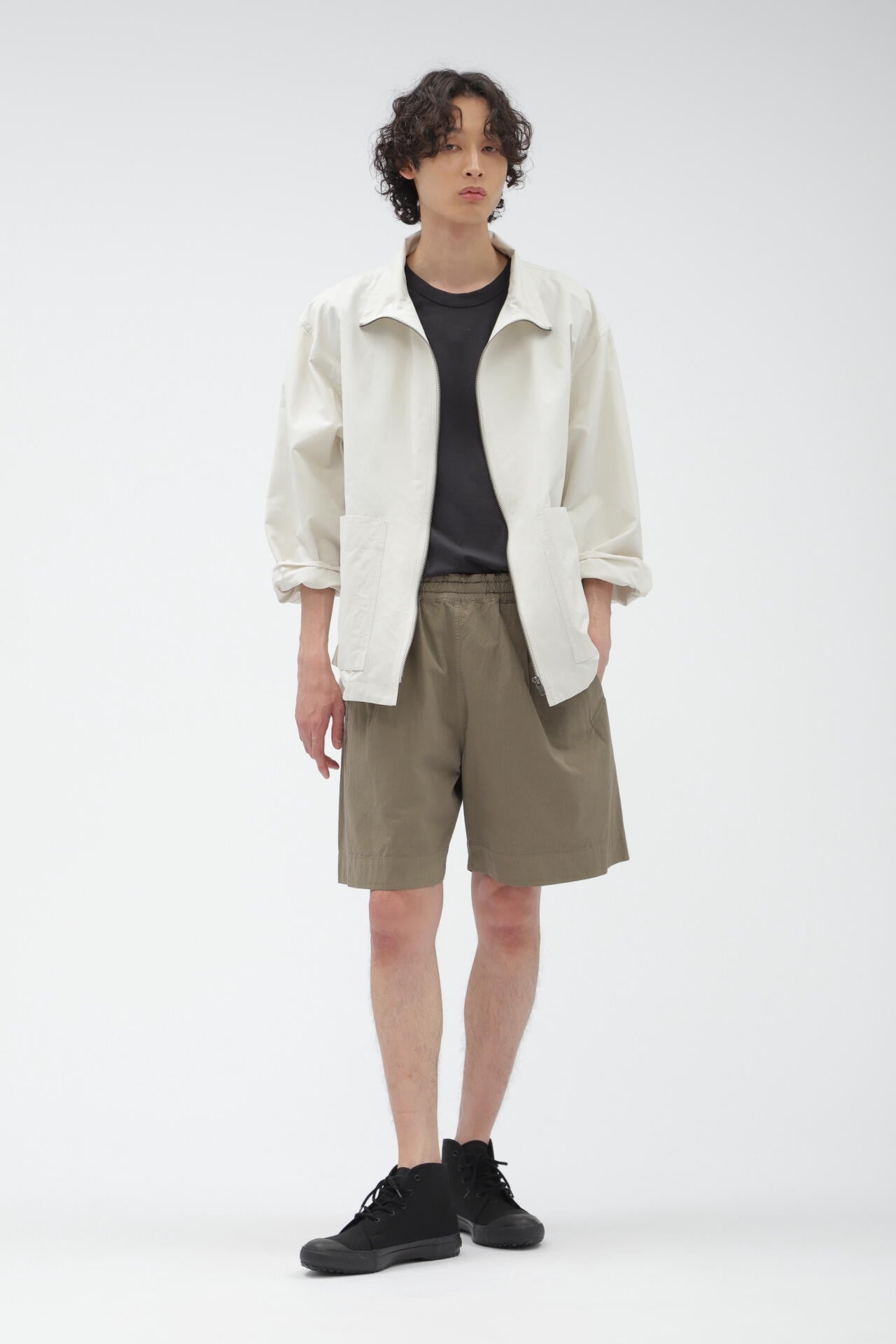 GARMENT DYE LIGHTWEIGHT PLAINWEAVE