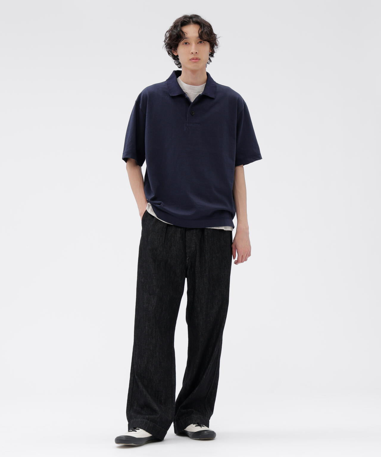 身長185cm 　B84 W66cm H91cm 着用サイズ：L