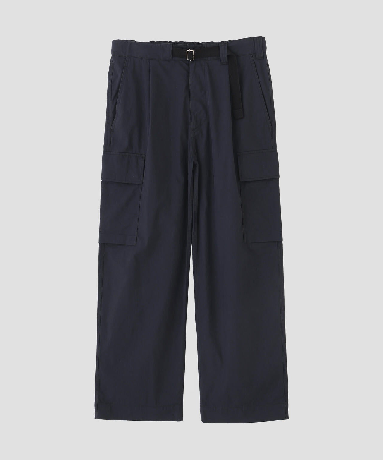 身長185cm　B86 W70 H90 着用サイズ：L