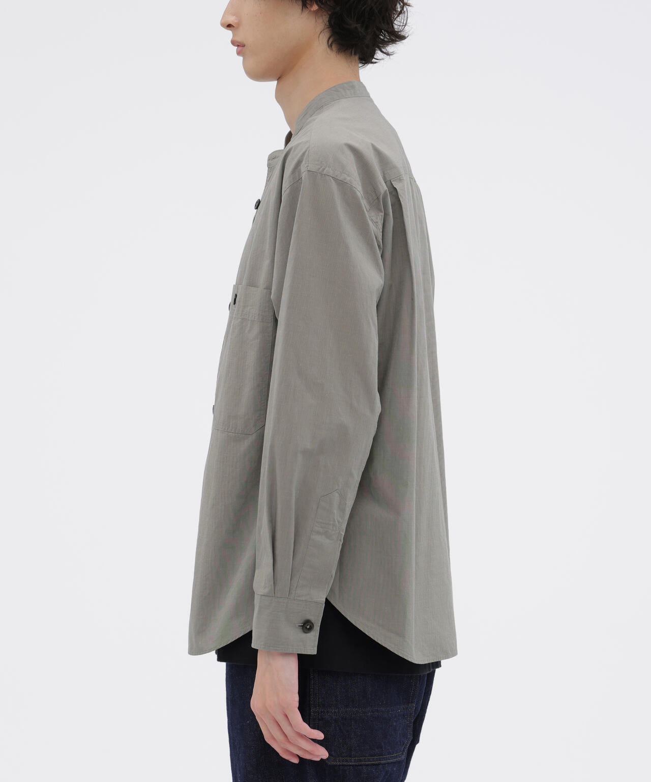 身長185cm 　B84 W66cm H91cm 着用サイズ：L