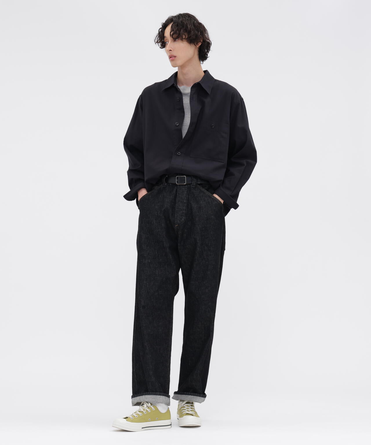 身長185cm 　B84 W66cm H91cm 着用サイズ：L